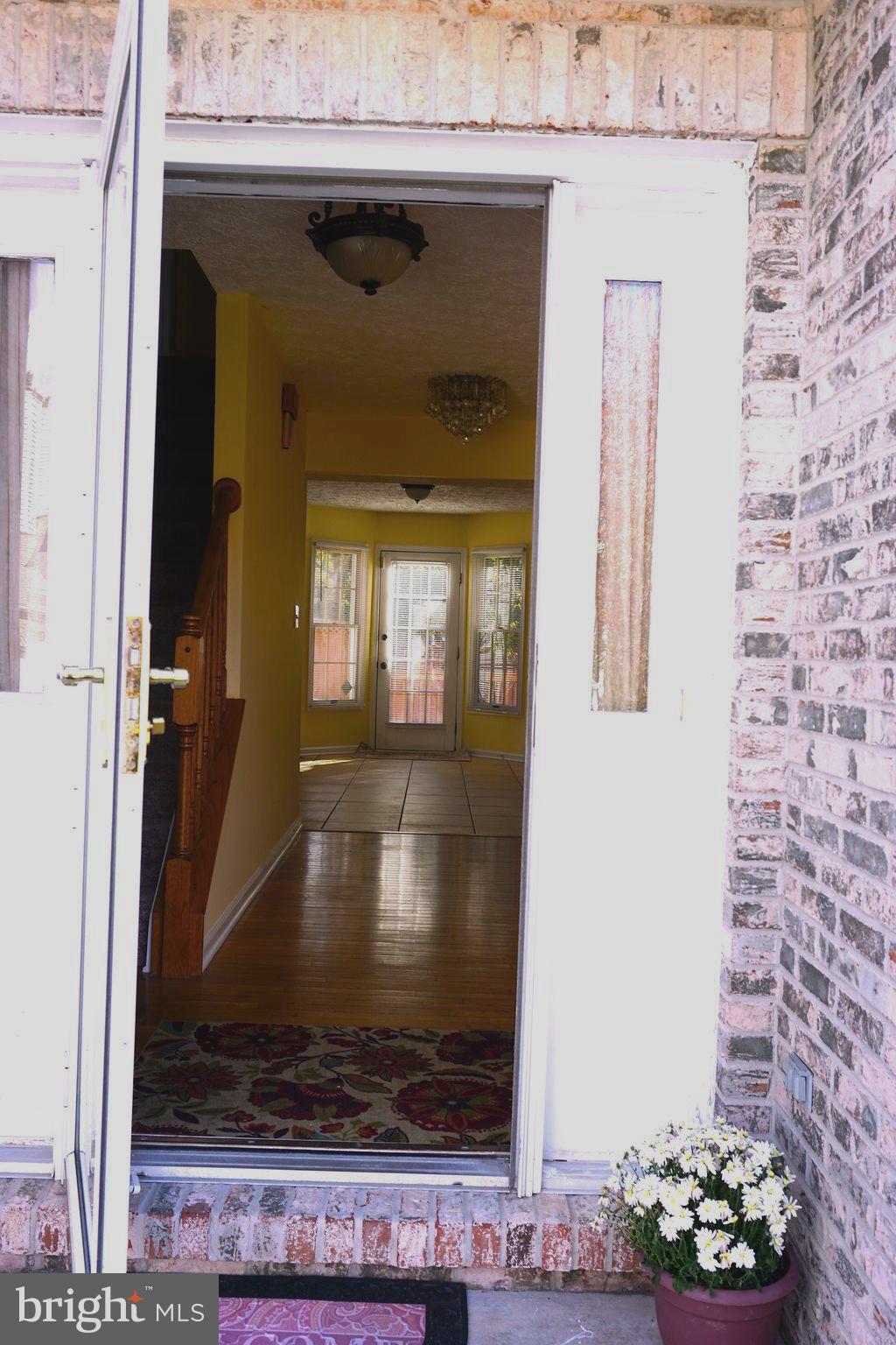 GOLDEN BELL - Residential