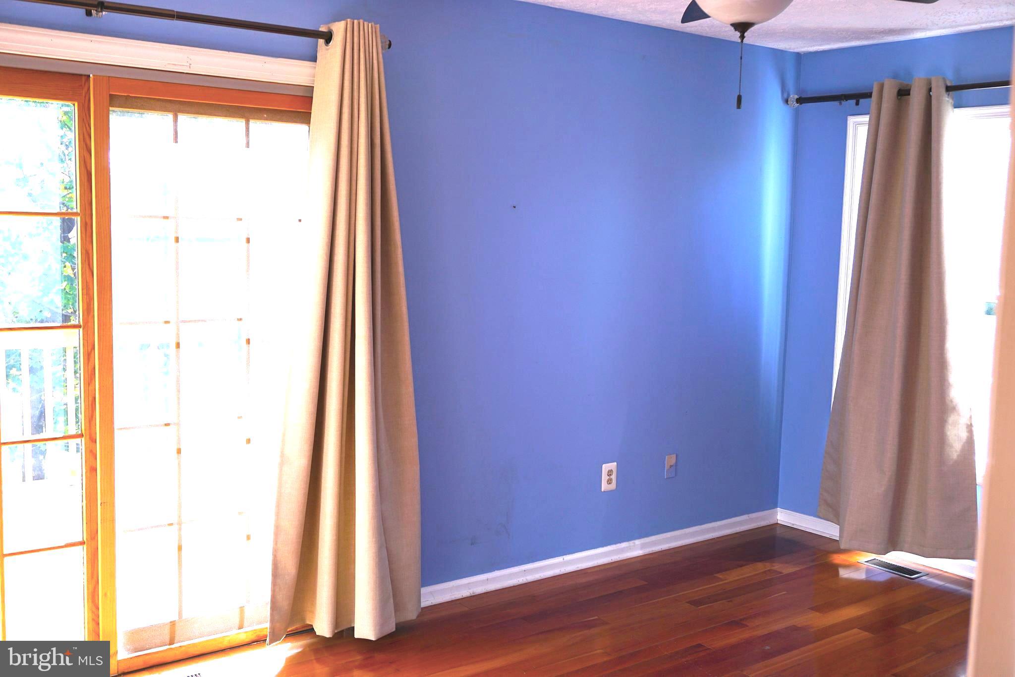 GOLDEN BELL - Residential