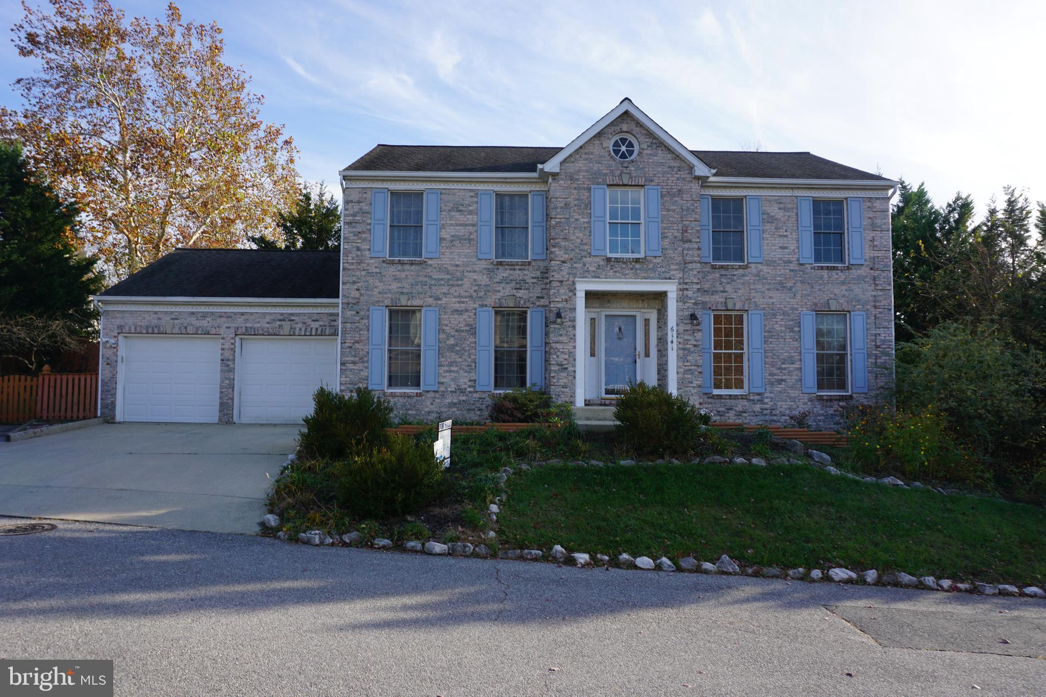 GOLDEN BELL - Residential