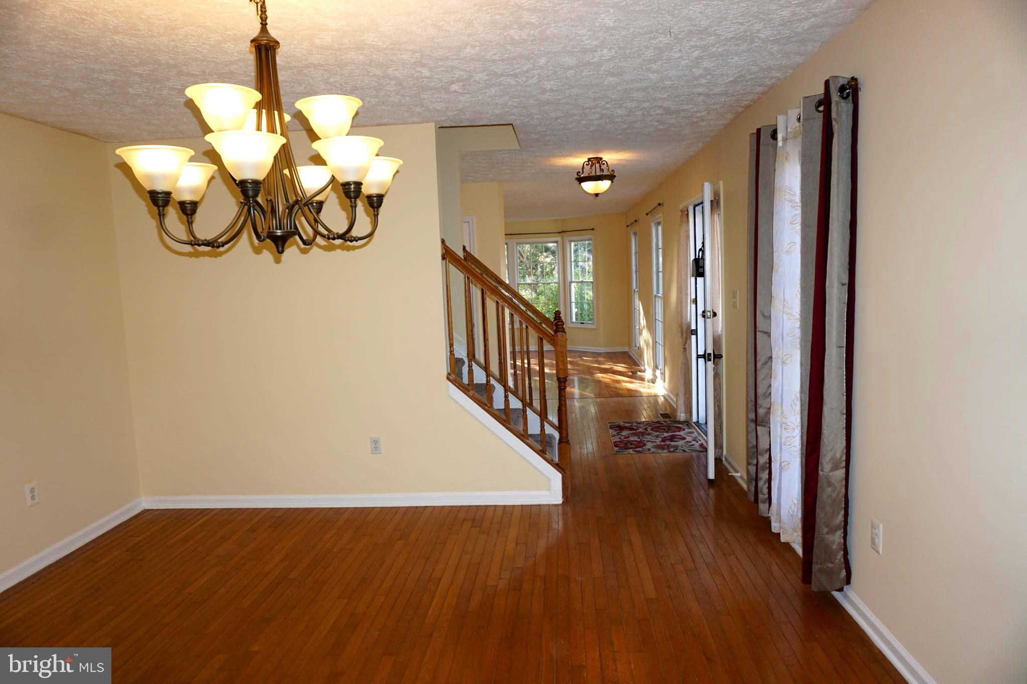 GOLDEN BELL - Residential