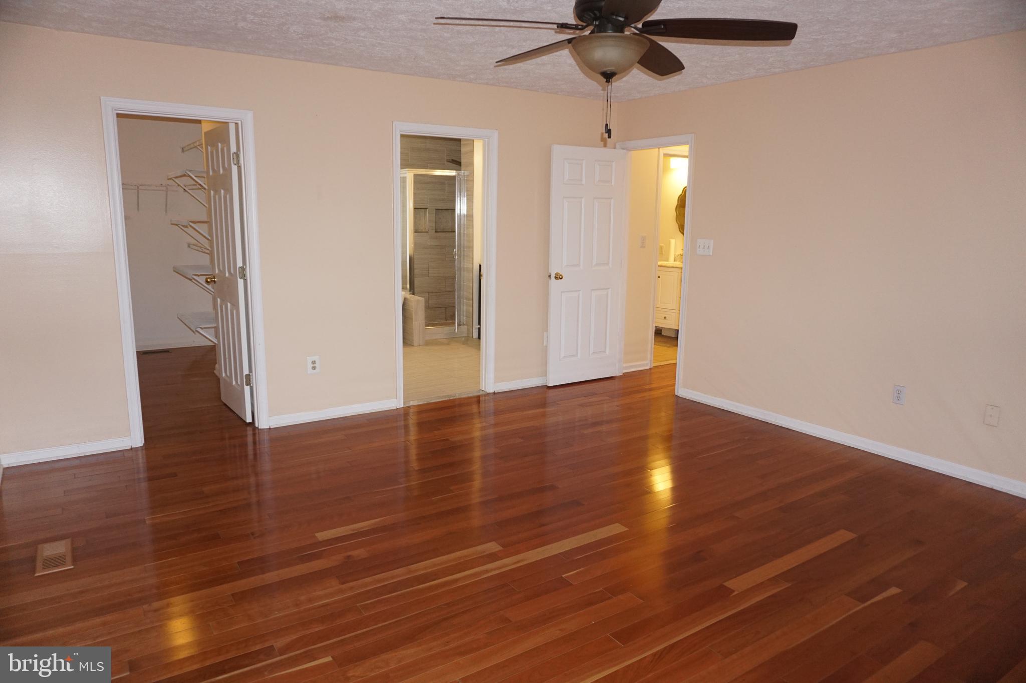 GOLDEN BELL - Residential