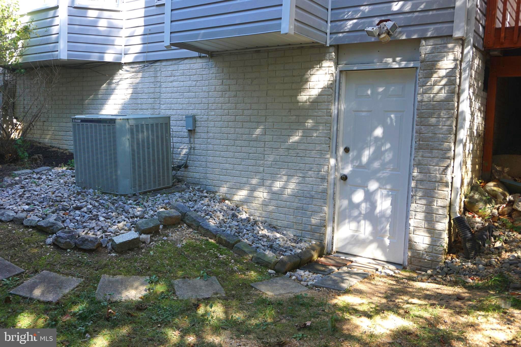 GOLDEN BELL - Residential