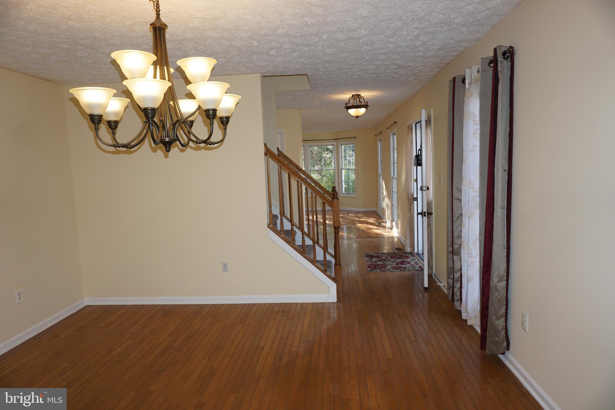 GOLDEN BELL - Residential