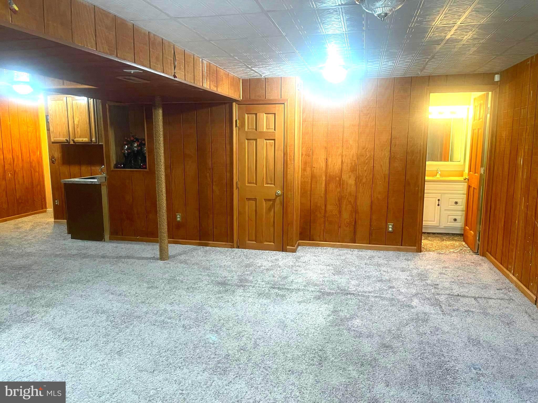 GOLDEN BELL - Residential