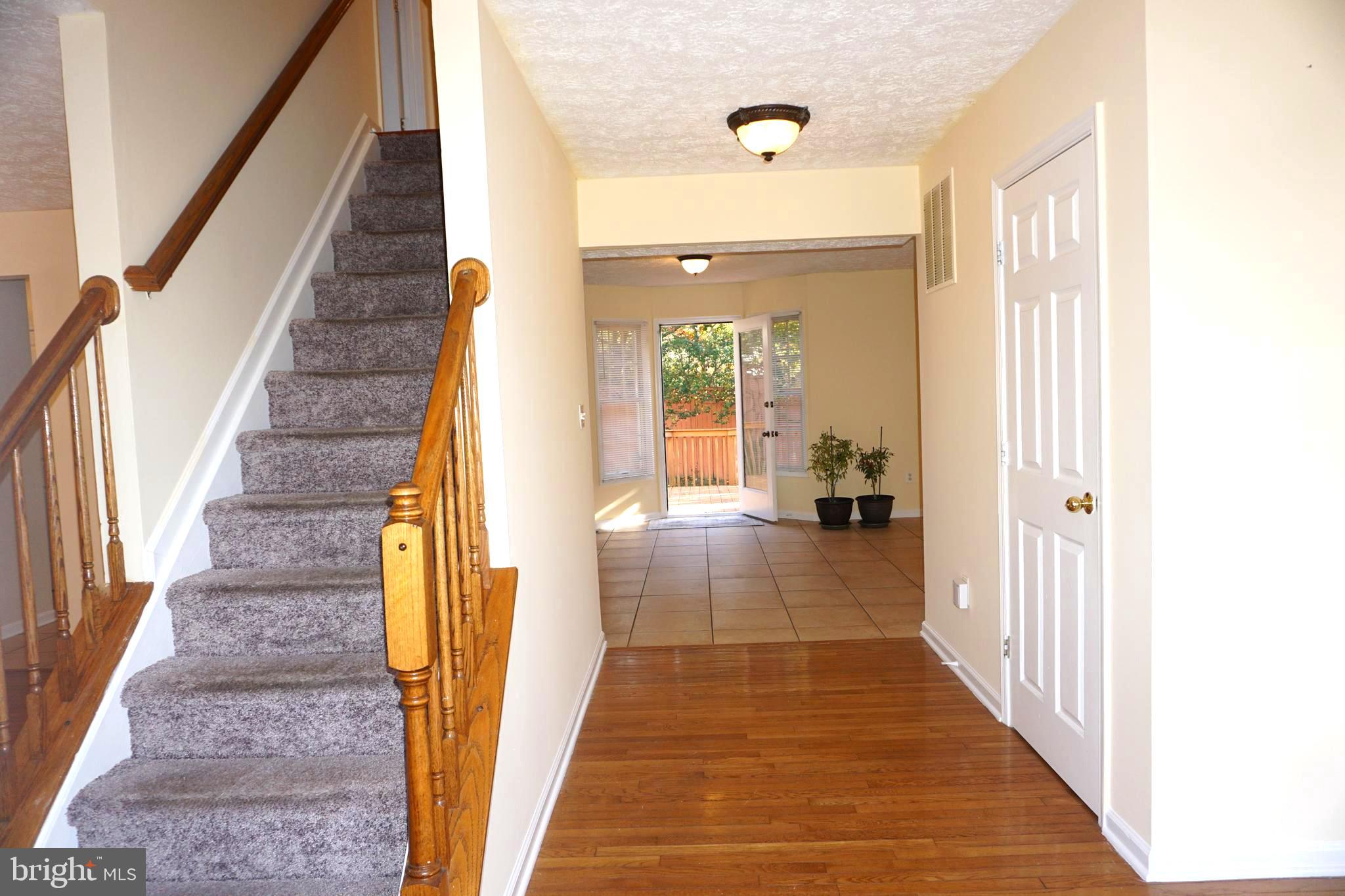 GOLDEN BELL - Residential