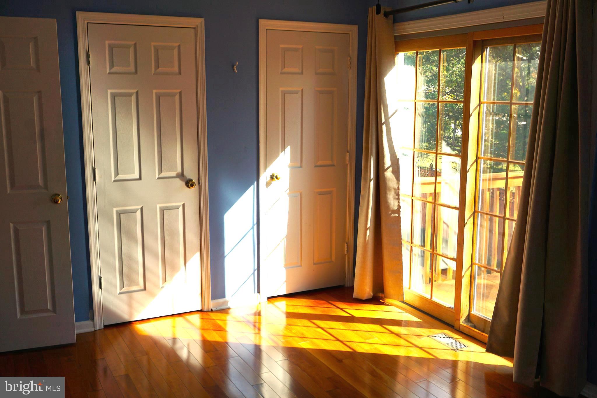 GOLDEN BELL - Residential