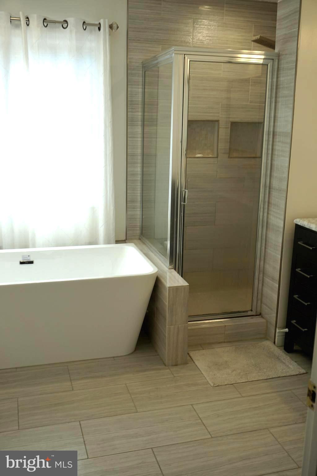 GOLDEN BELL - Residential