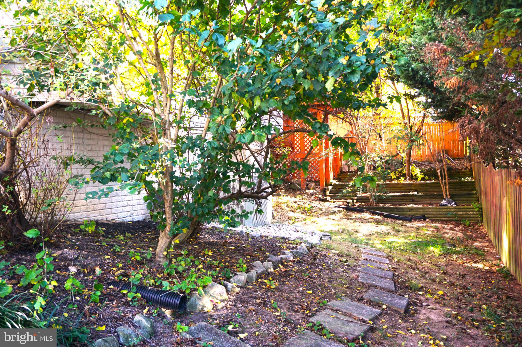 GOLDEN BELL - Residential