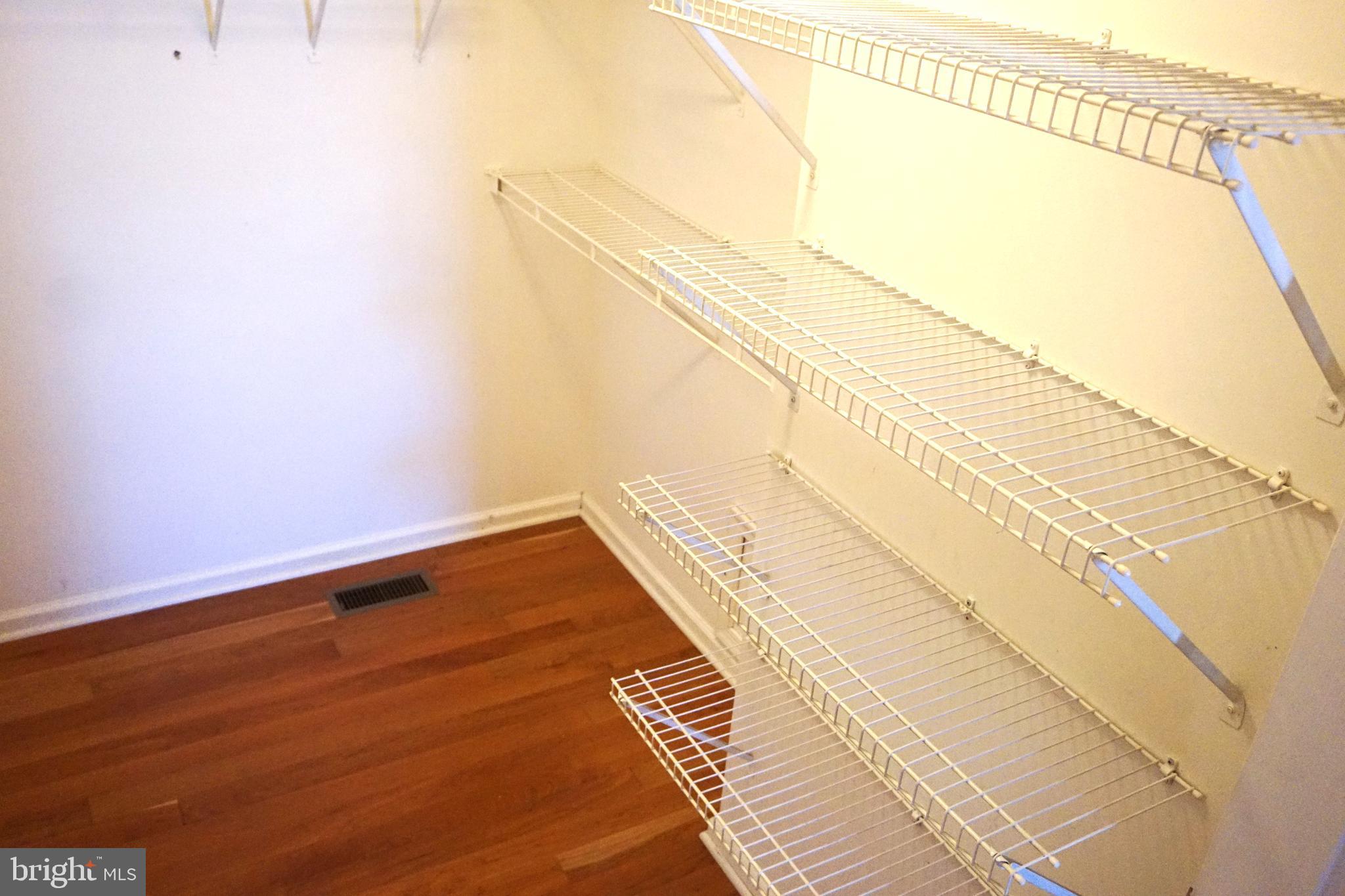 GOLDEN BELL - Residential