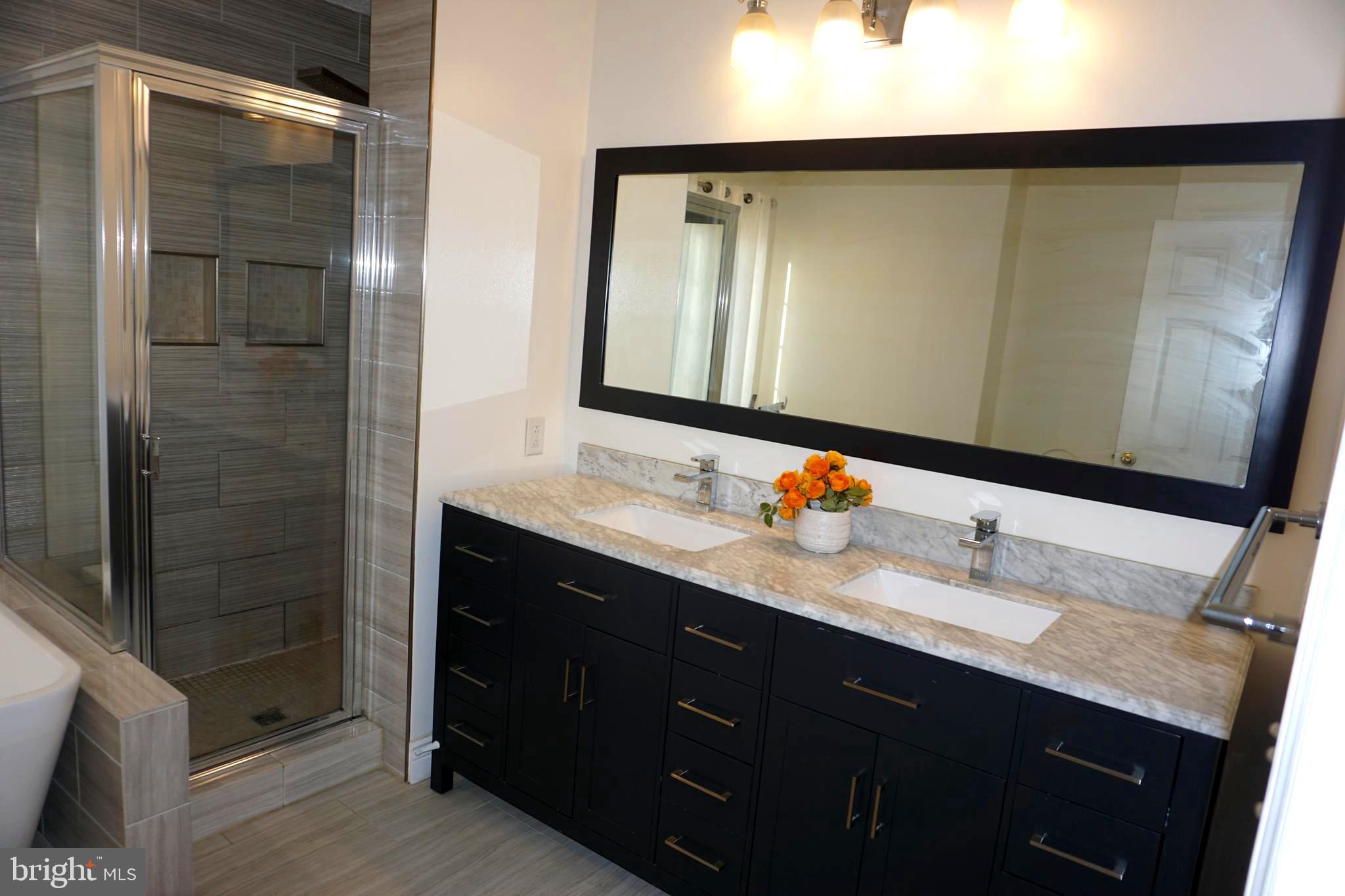 GOLDEN BELL - Residential