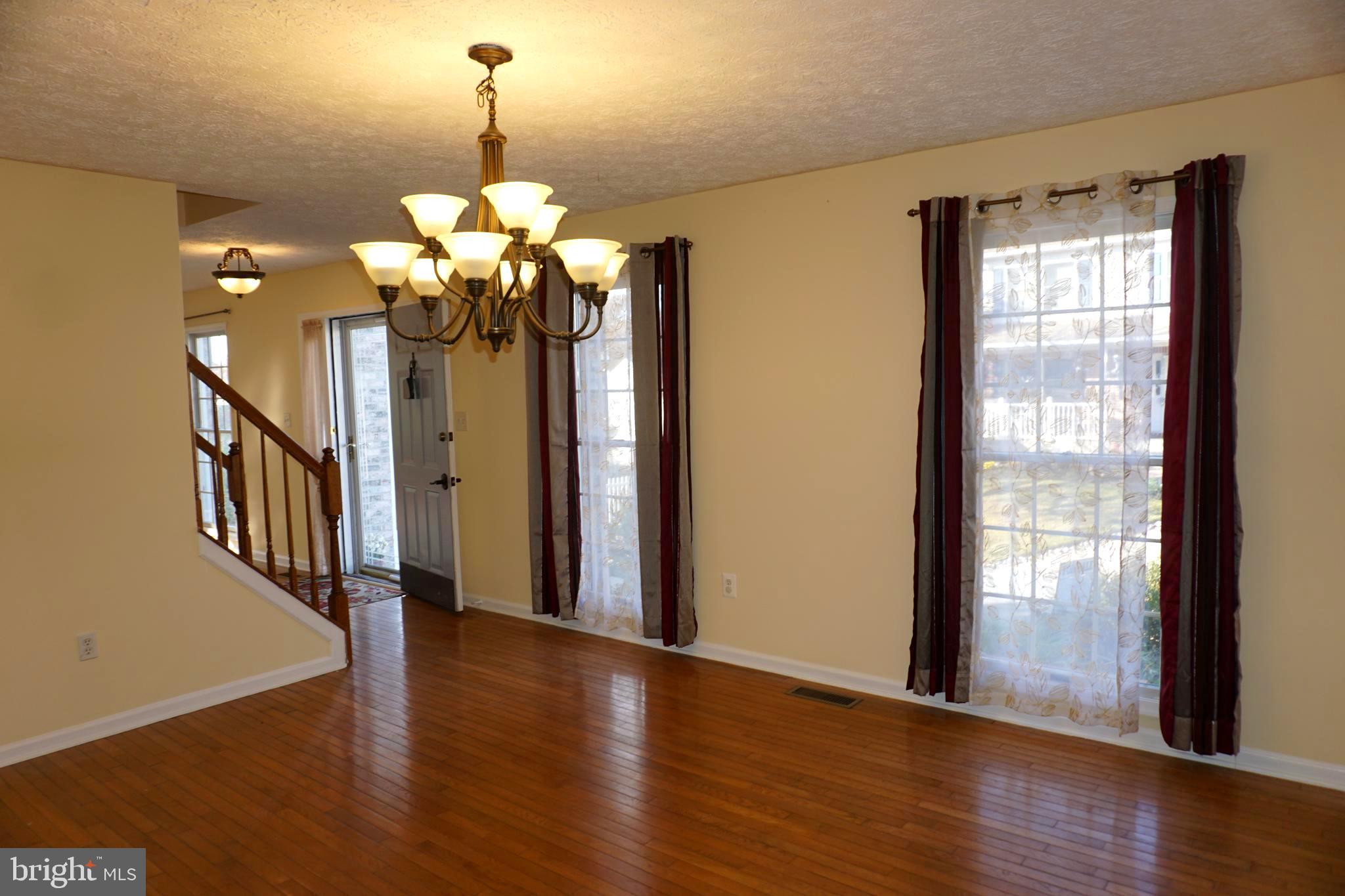 GOLDEN BELL - Residential