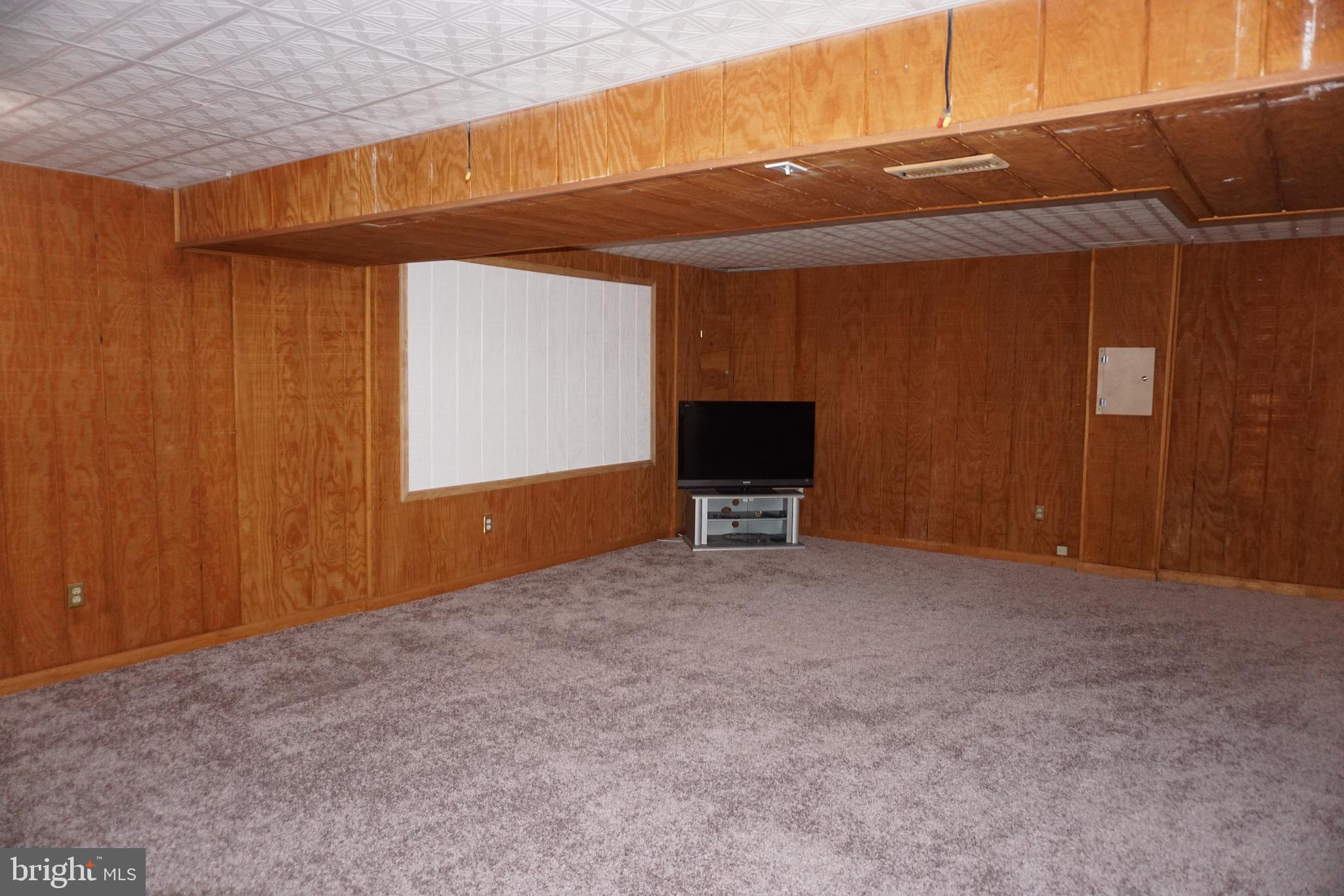 GOLDEN BELL - Residential