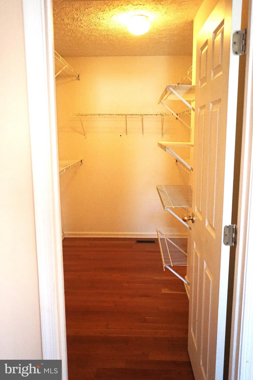 GOLDEN BELL - Residential