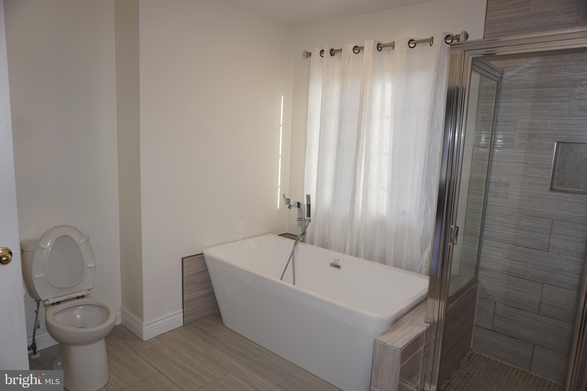 GOLDEN BELL - Residential