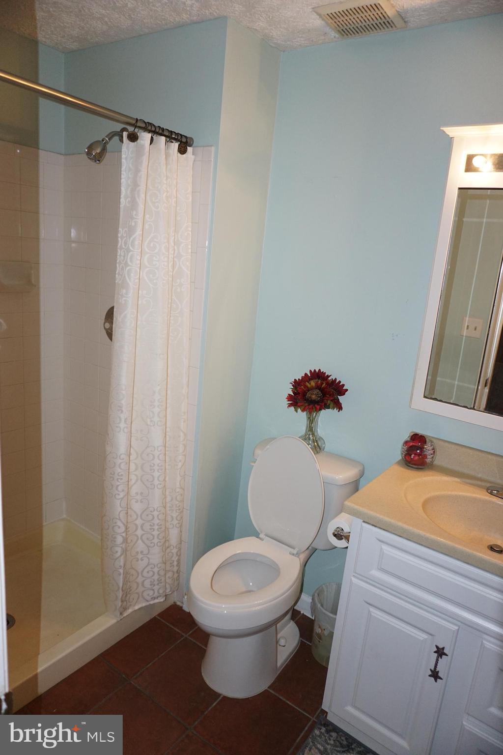 GOLDEN BELL - Residential