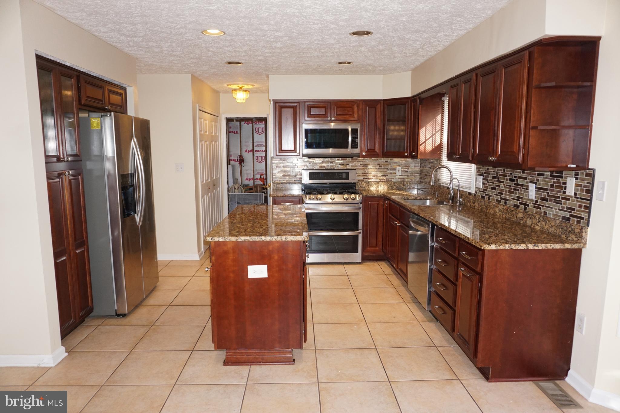 GOLDEN BELL - Residential