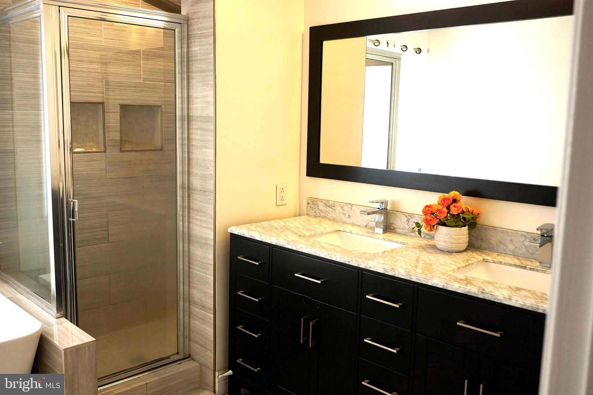 GOLDEN BELL - Residential