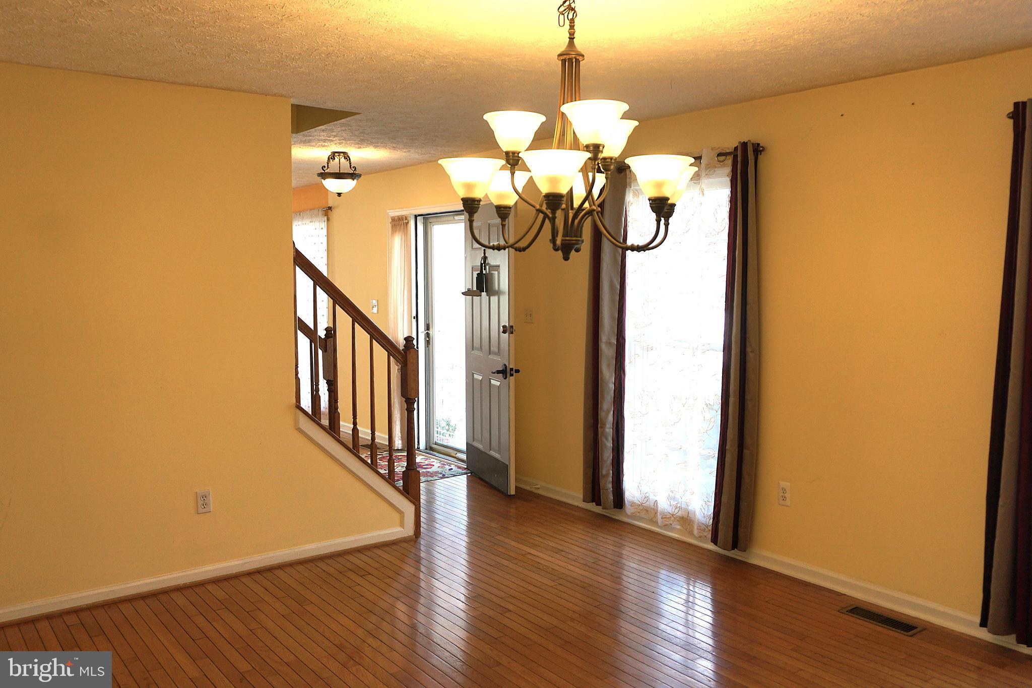 GOLDEN BELL - Residential