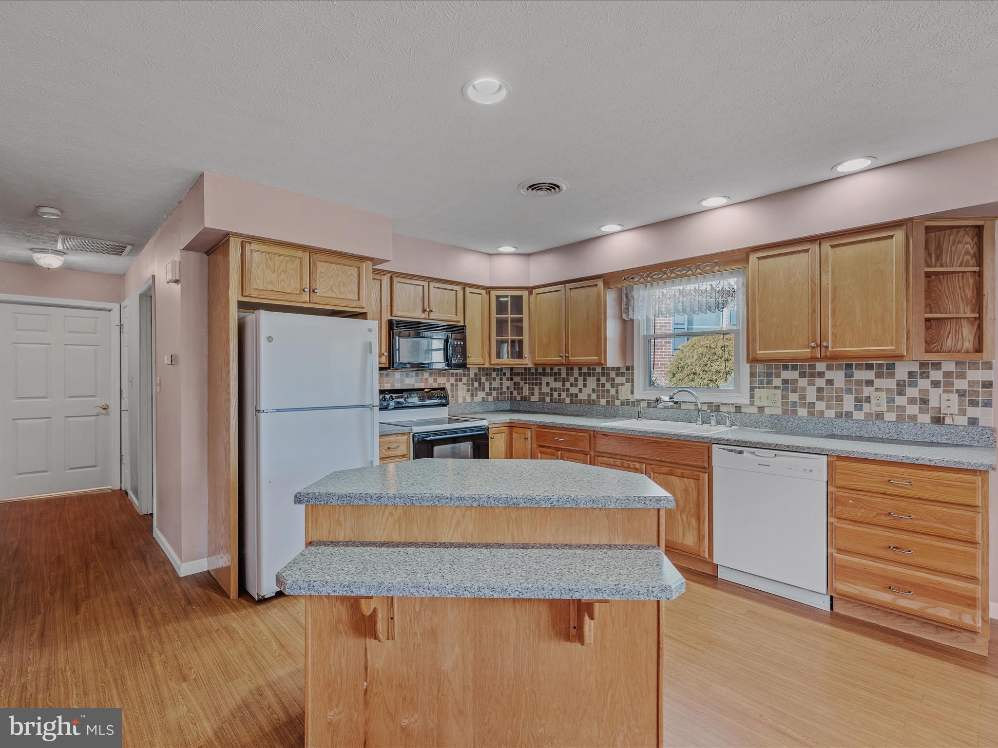 BERKELEY GARDENS - Residential