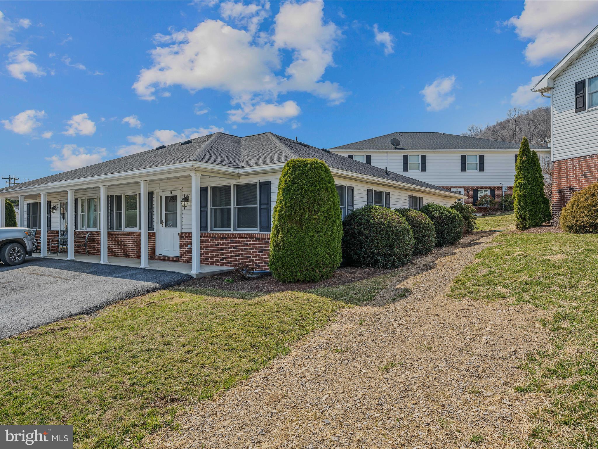 BERKELEY GARDENS - Residential