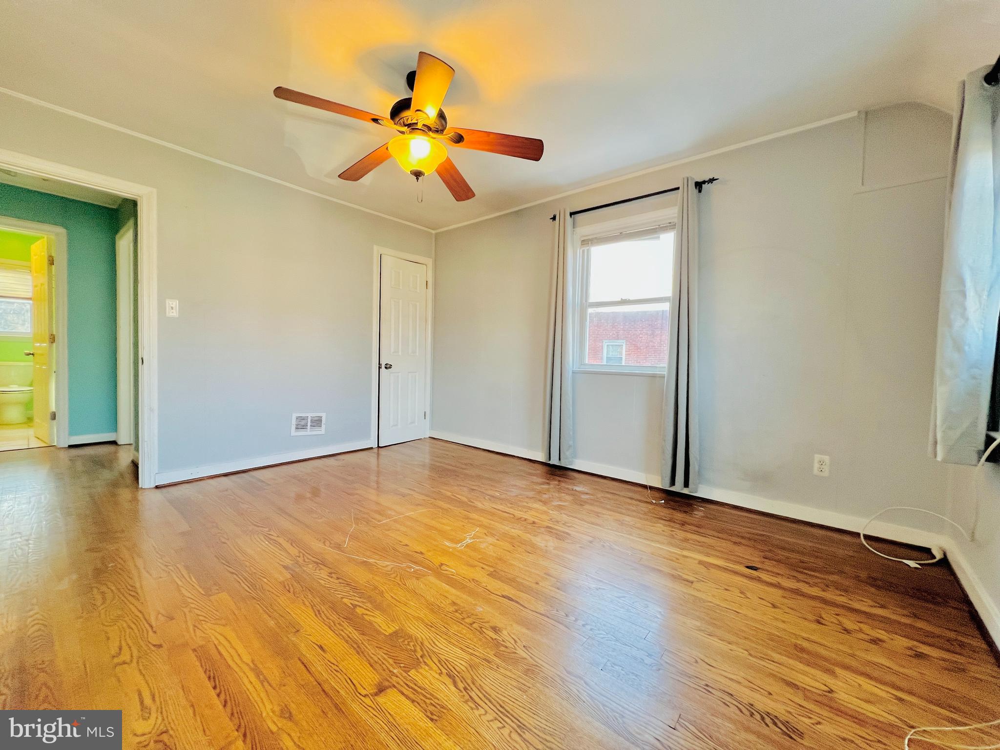 KEN KNOLL - Residential