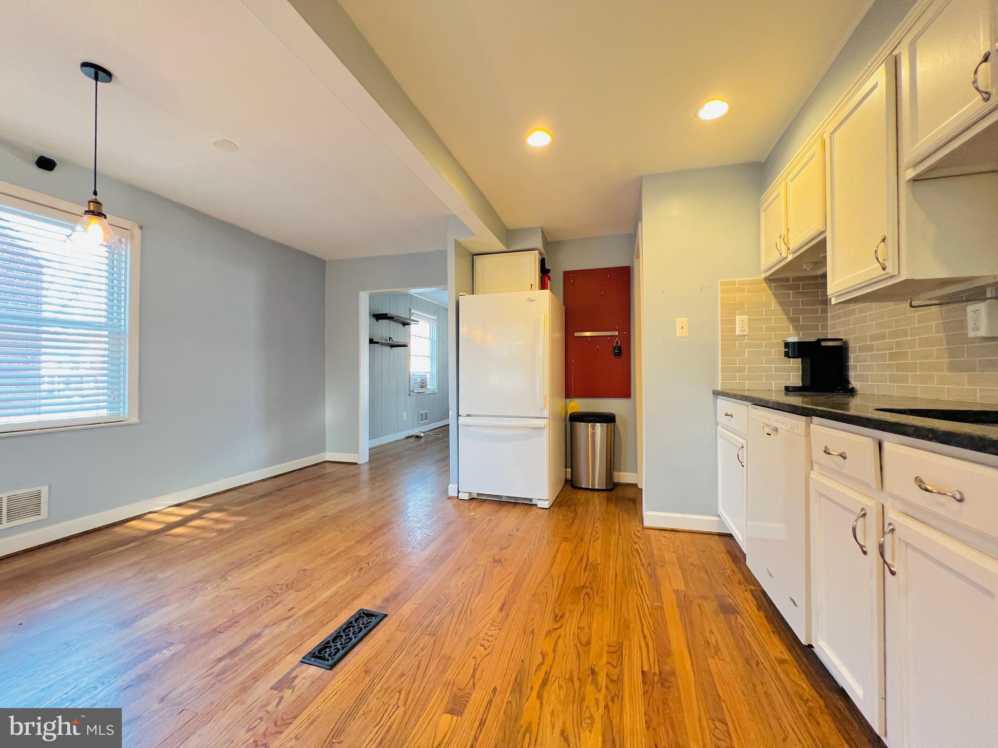 KEN KNOLL - Residential