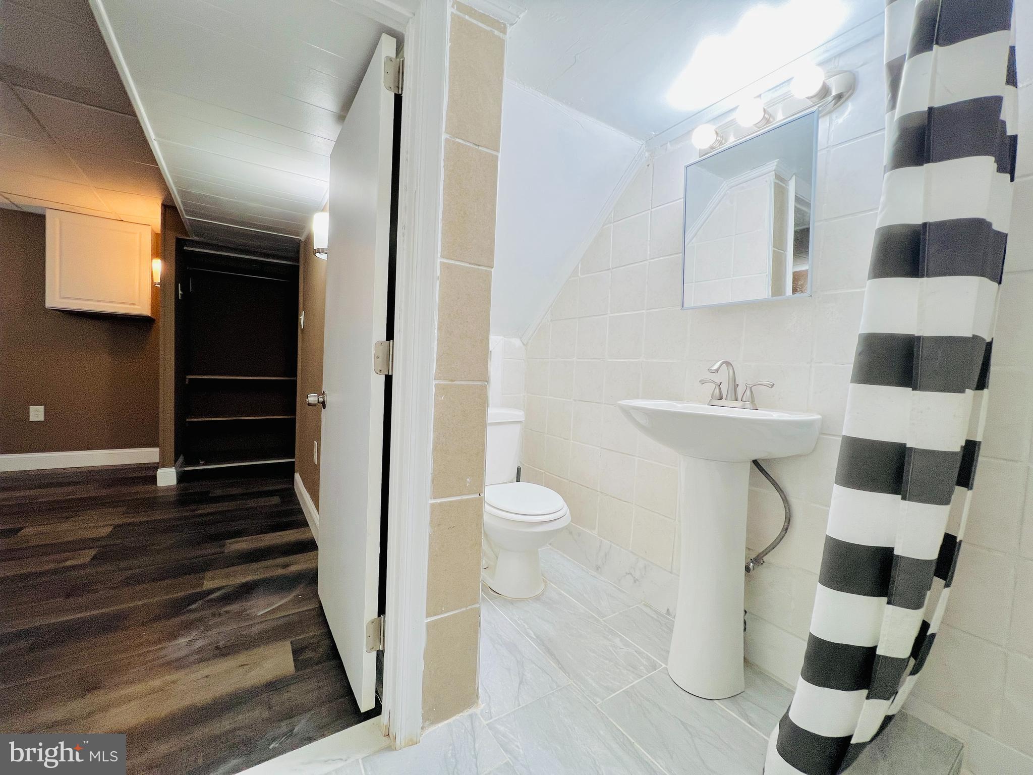 KEN KNOLL - Residential