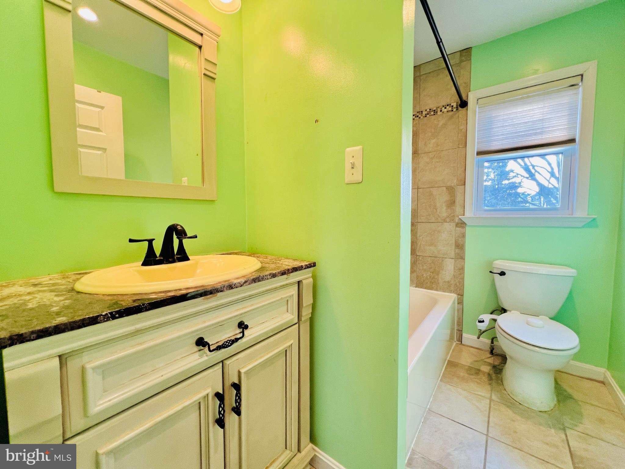 KEN KNOLL - Residential