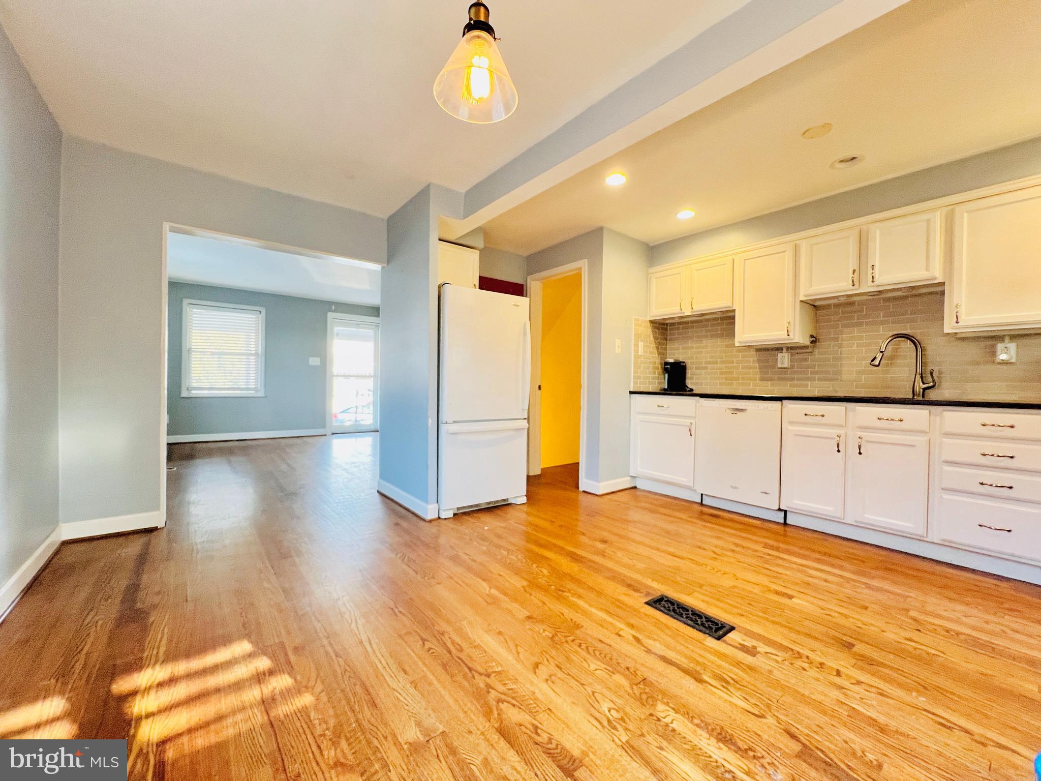 KEN KNOLL - Residential