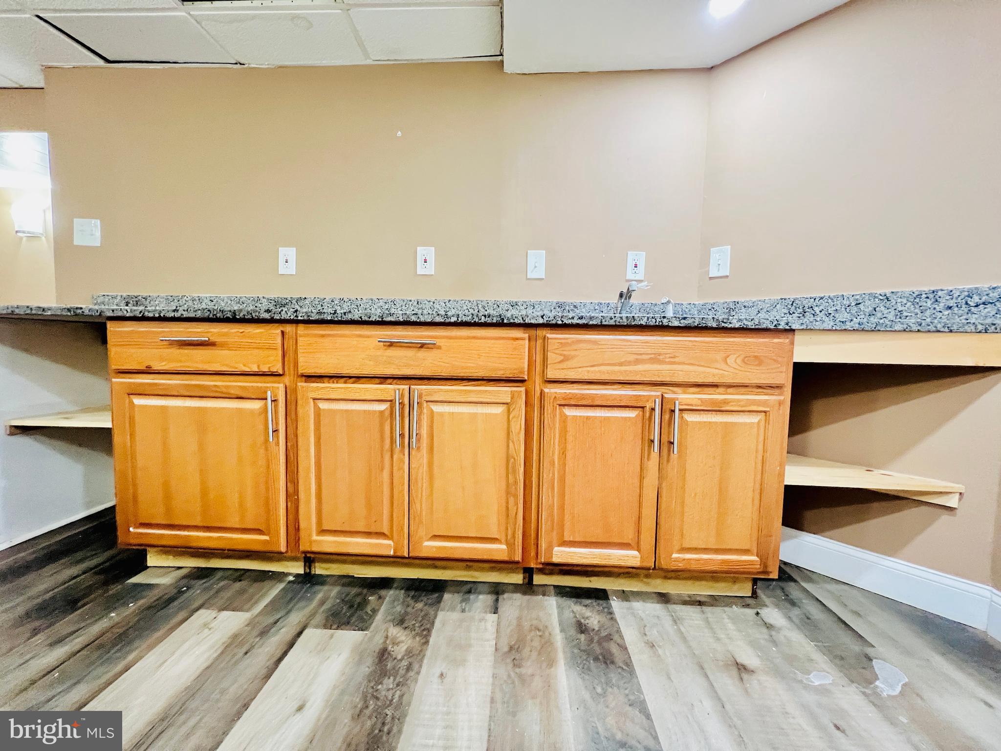 KEN KNOLL - Residential