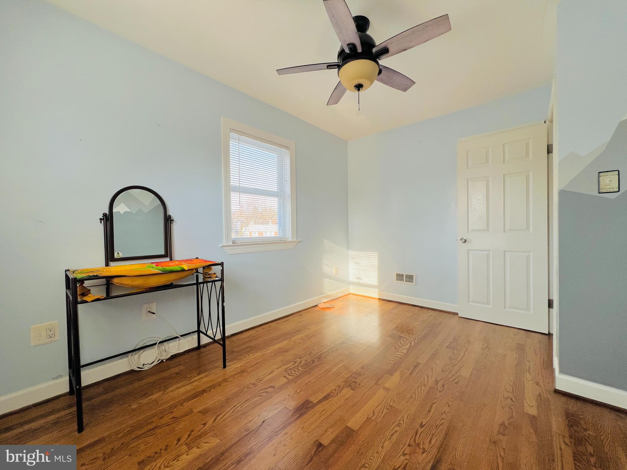 KEN KNOLL - Residential