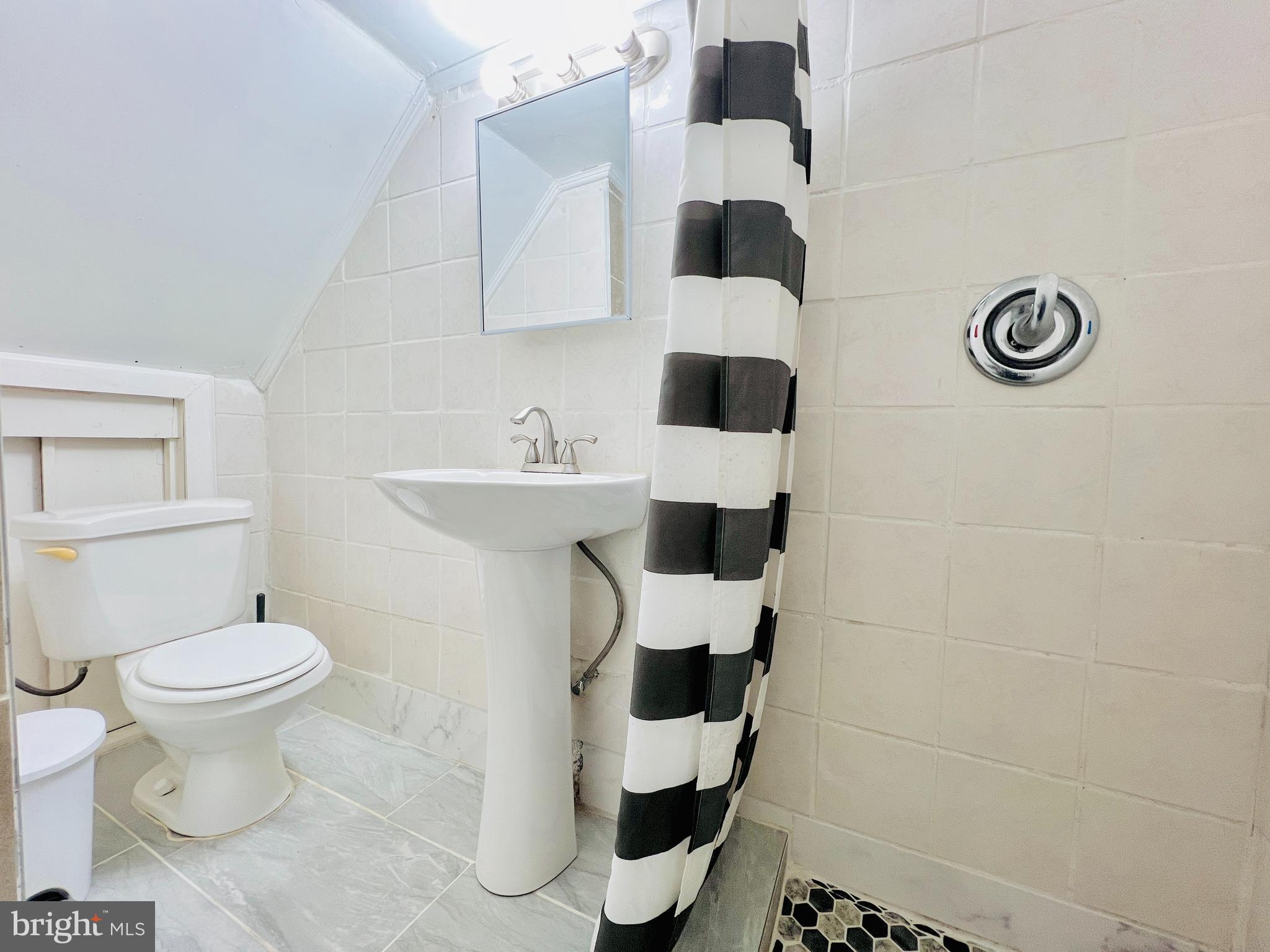 KEN KNOLL - Residential