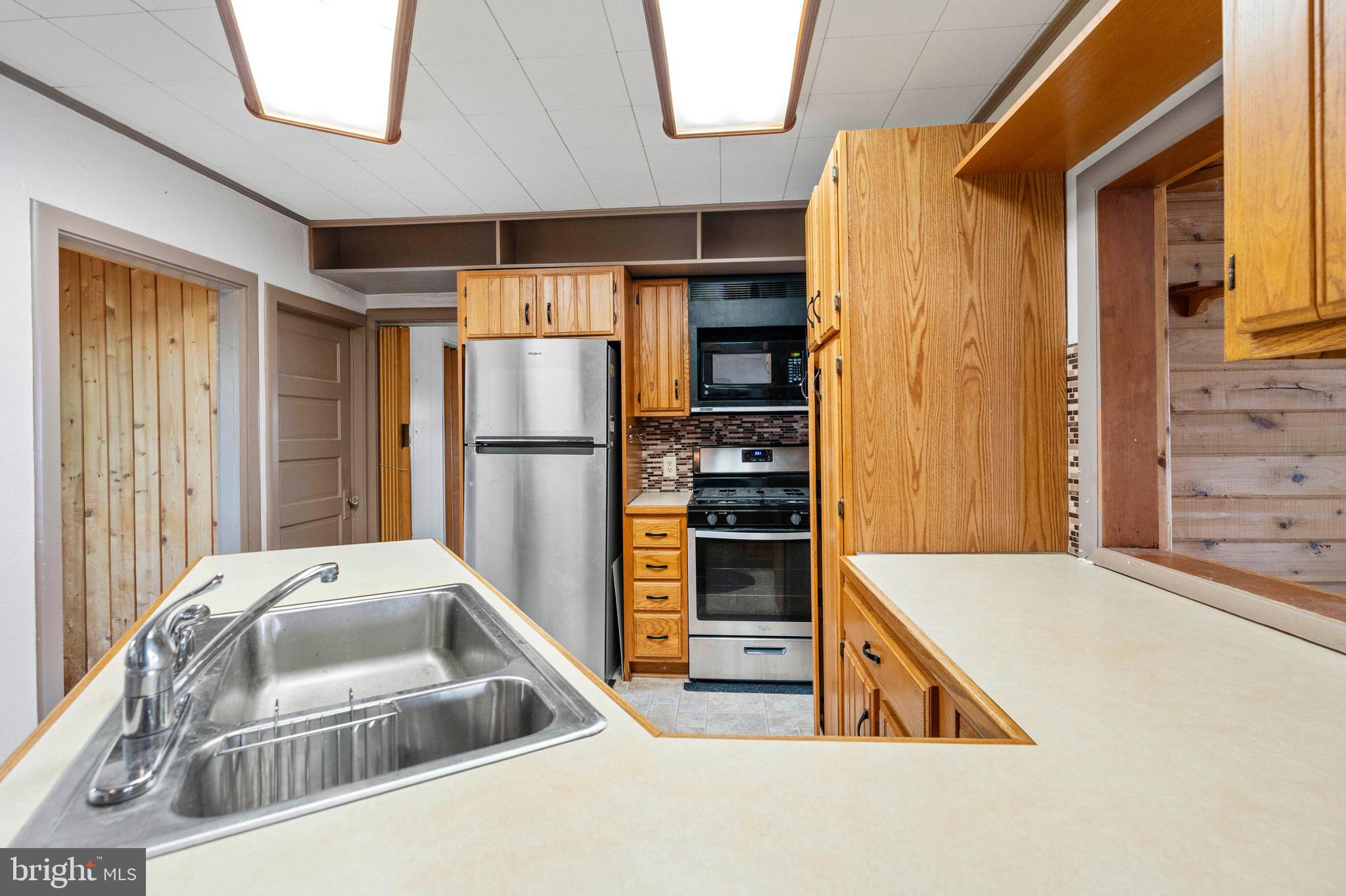 COURT HOUSE COVE - Residential