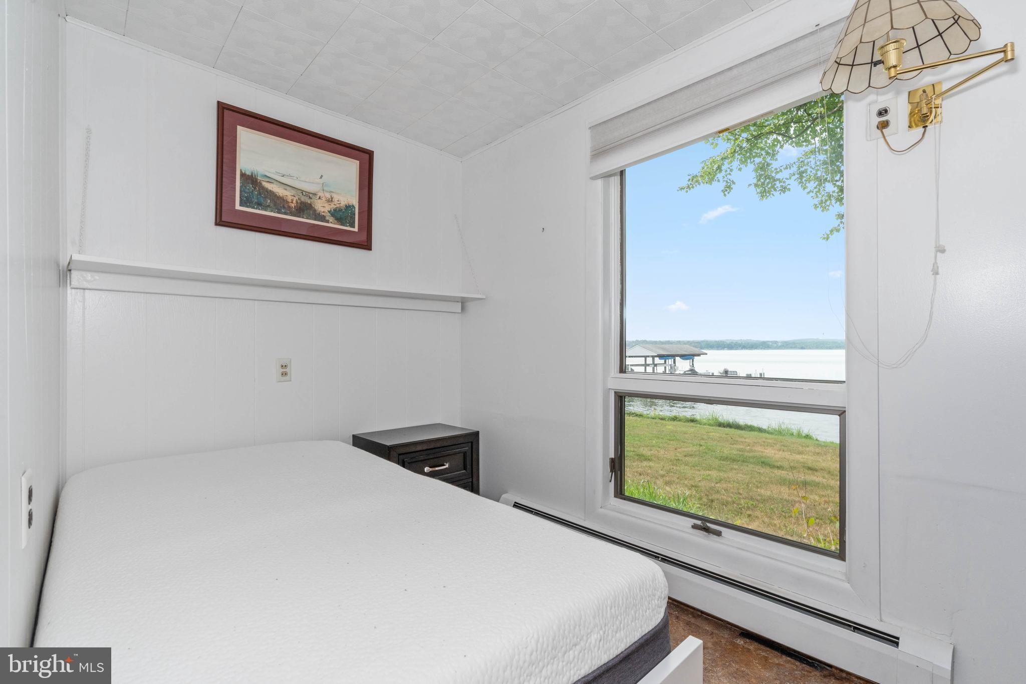 COURT HOUSE COVE - Residential