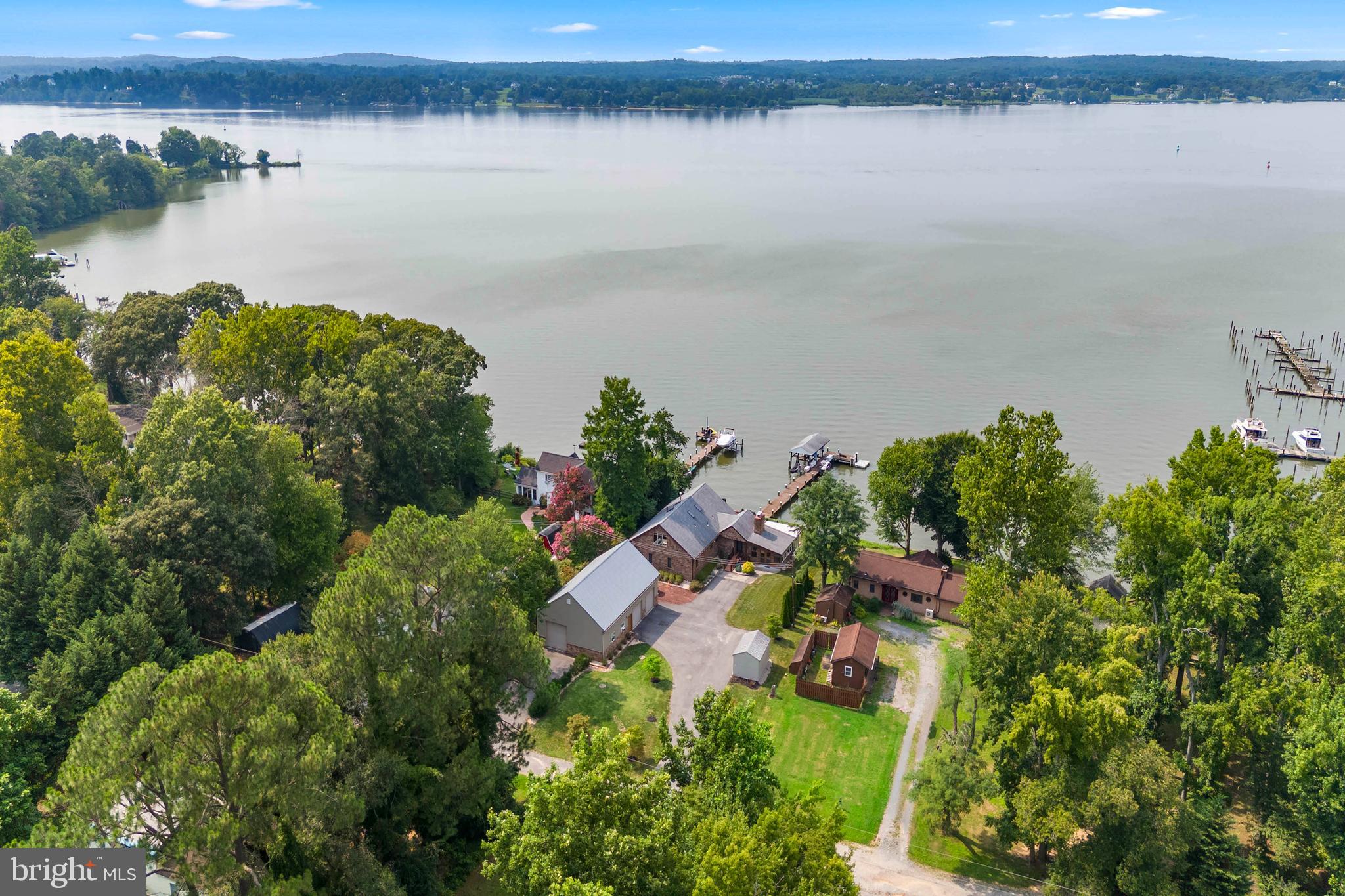 COURT HOUSE COVE - Residential