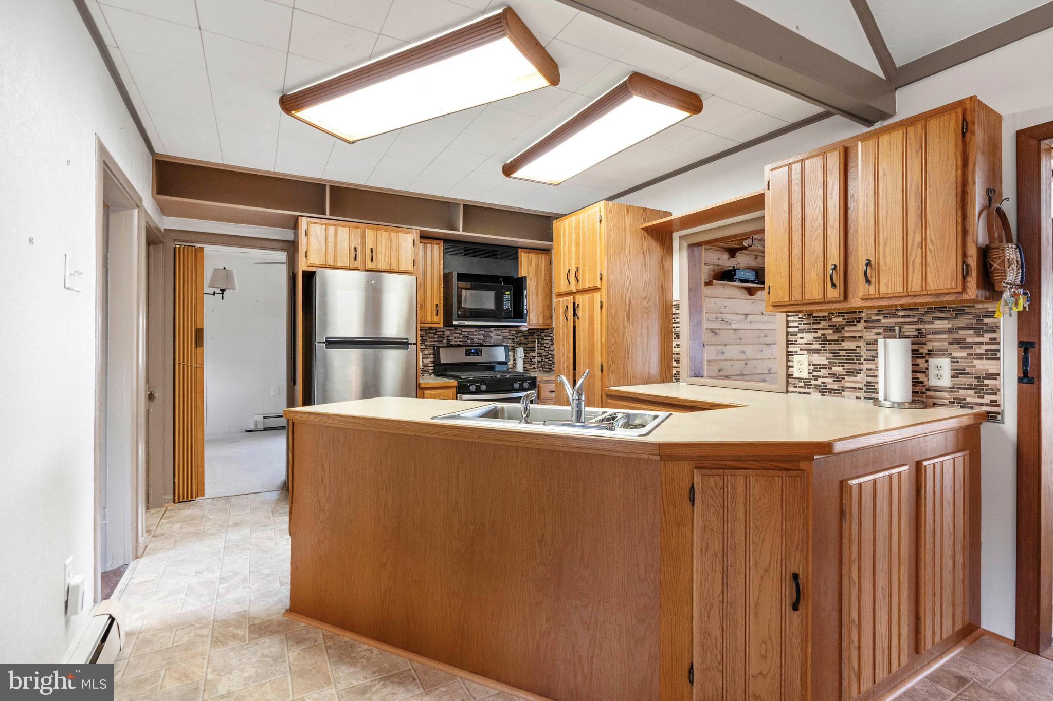 COURT HOUSE COVE - Residential