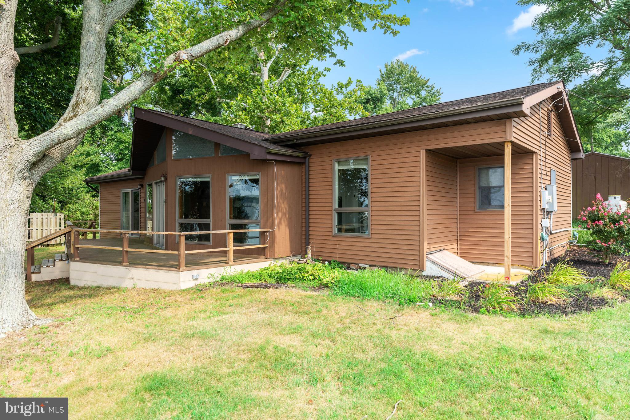 COURT HOUSE COVE - Residential