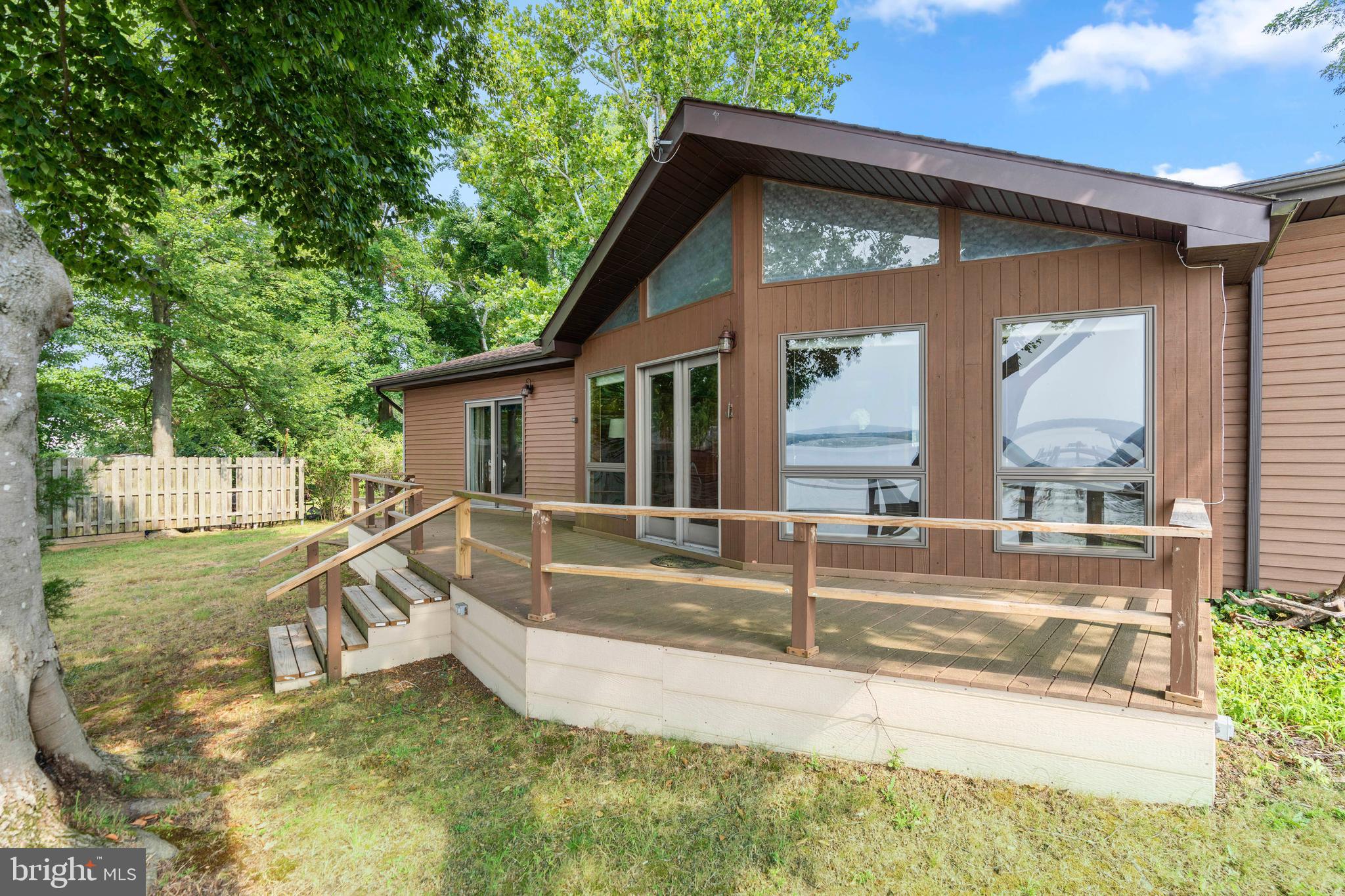 COURT HOUSE COVE - Residential