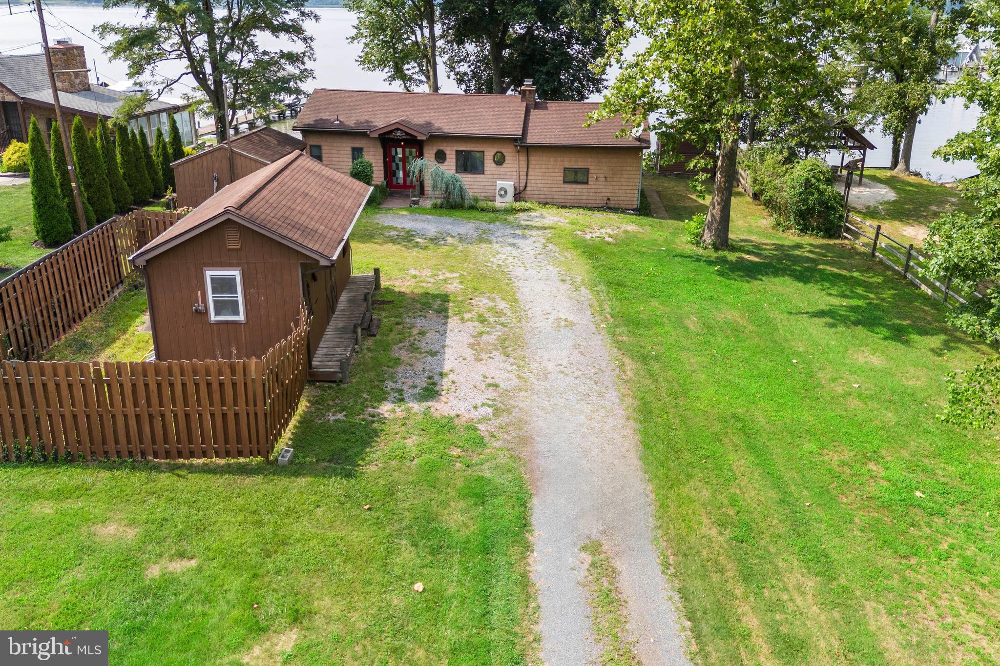 COURT HOUSE COVE - Residential