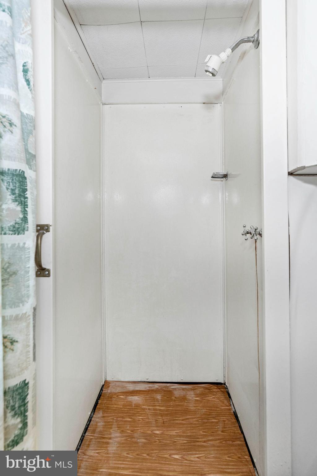 COURT HOUSE COVE - Residential