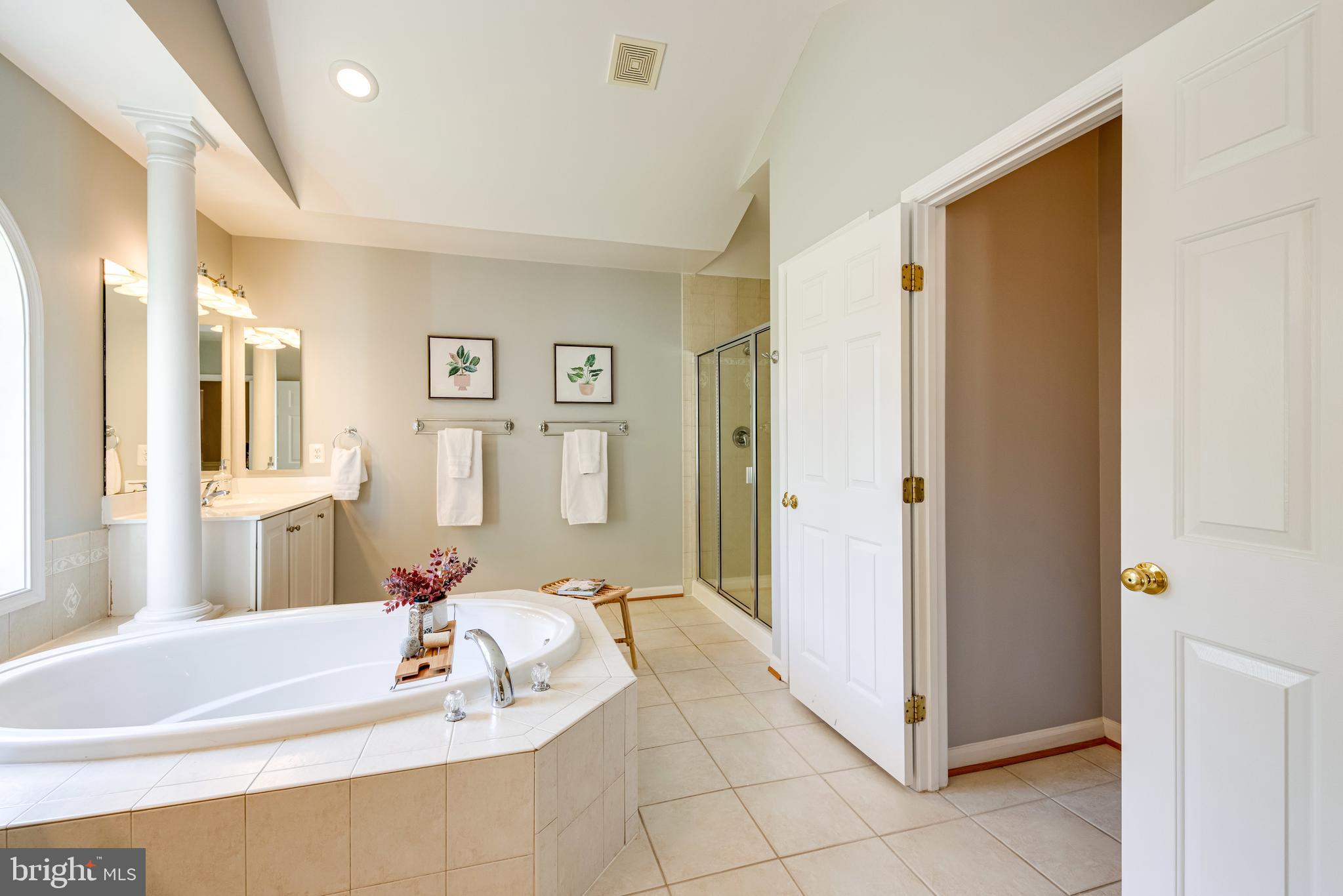 COLLINGWOOD ESTATES - Residential