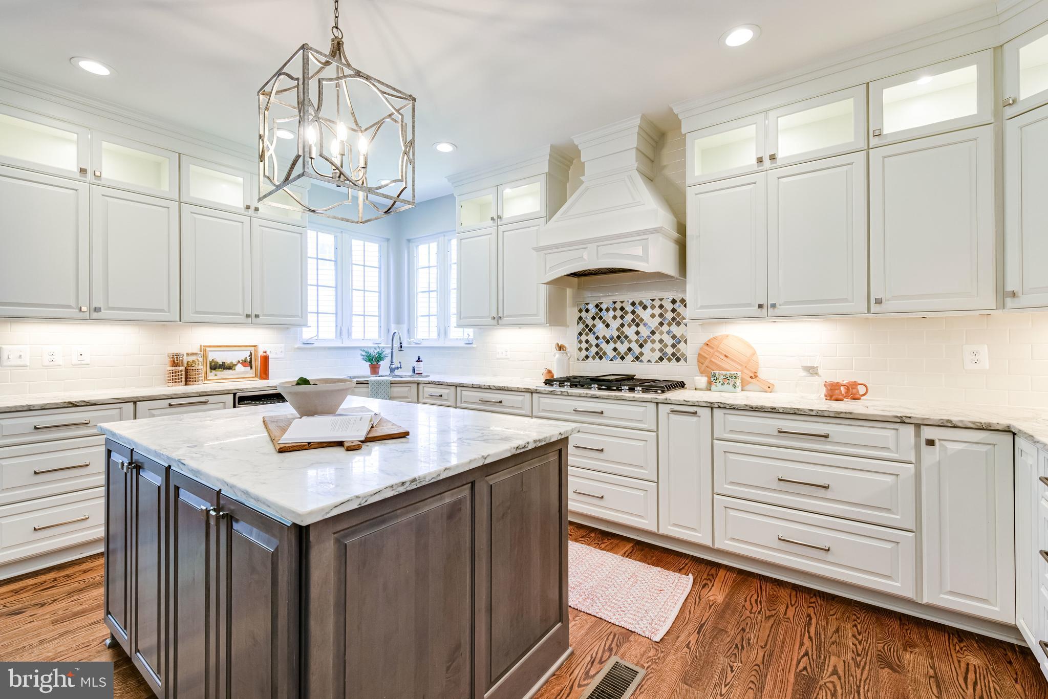 COLLINGWOOD ESTATES - Residential