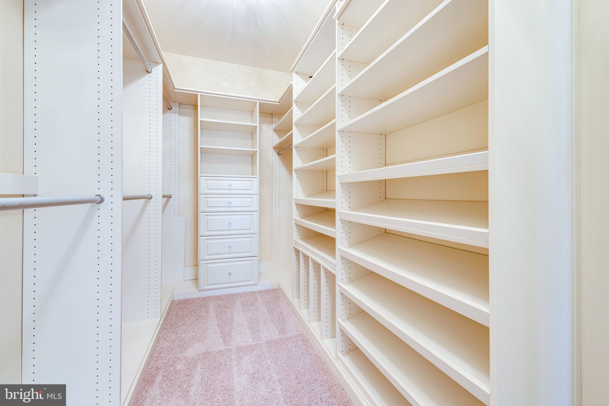 COLLINGWOOD ESTATES - Residential