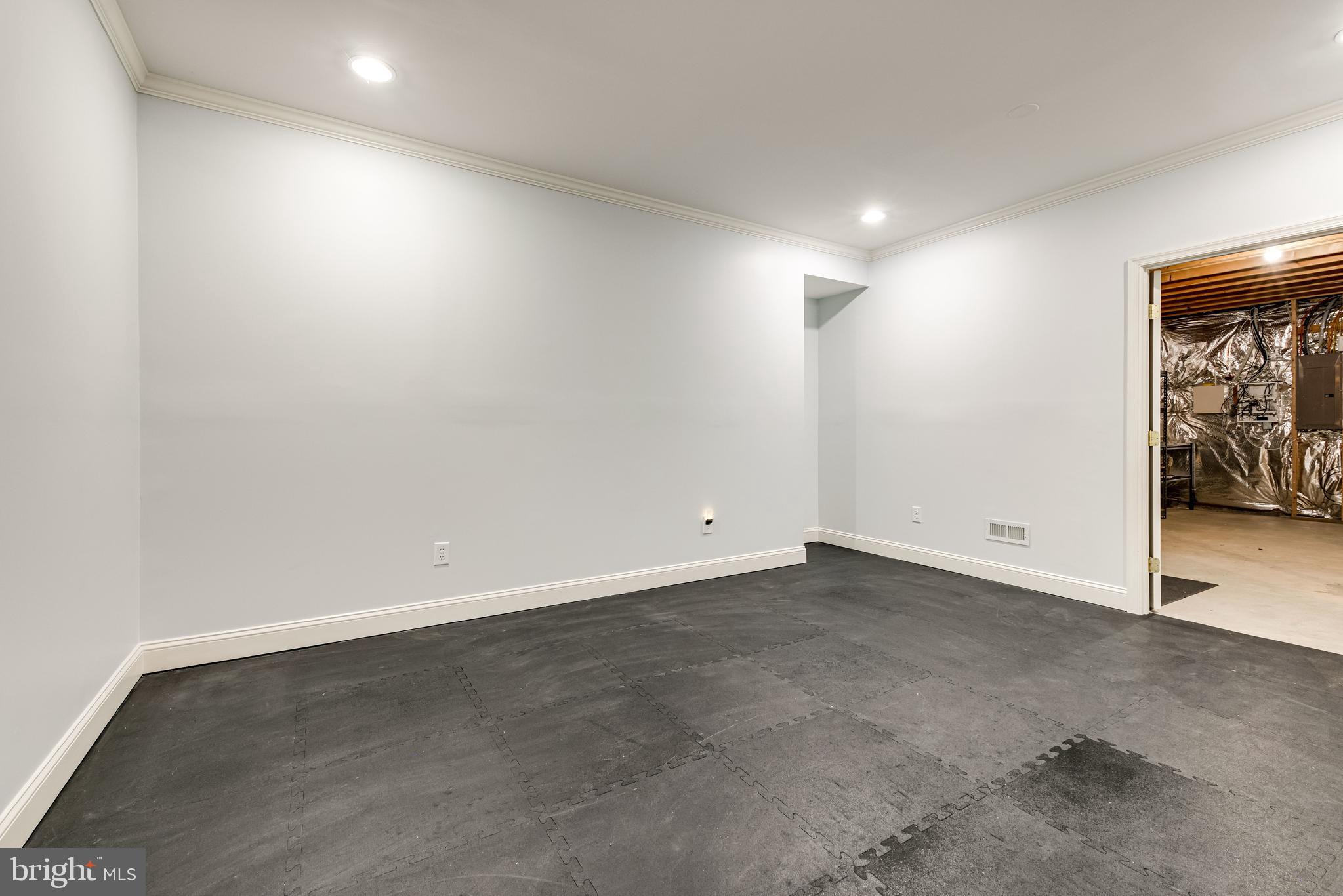 COLLINGWOOD ESTATES - Residential