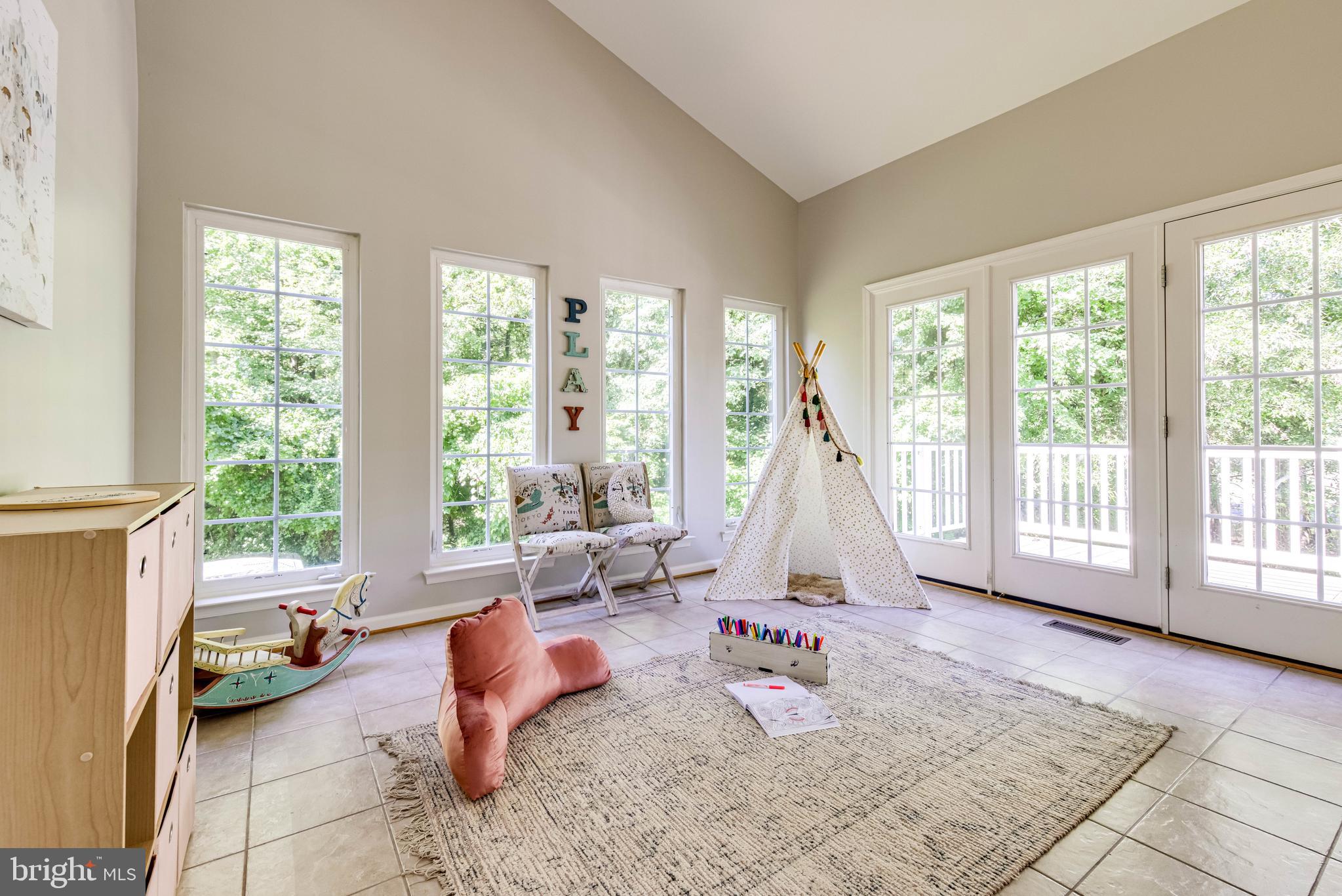 COLLINGWOOD ESTATES - Residential