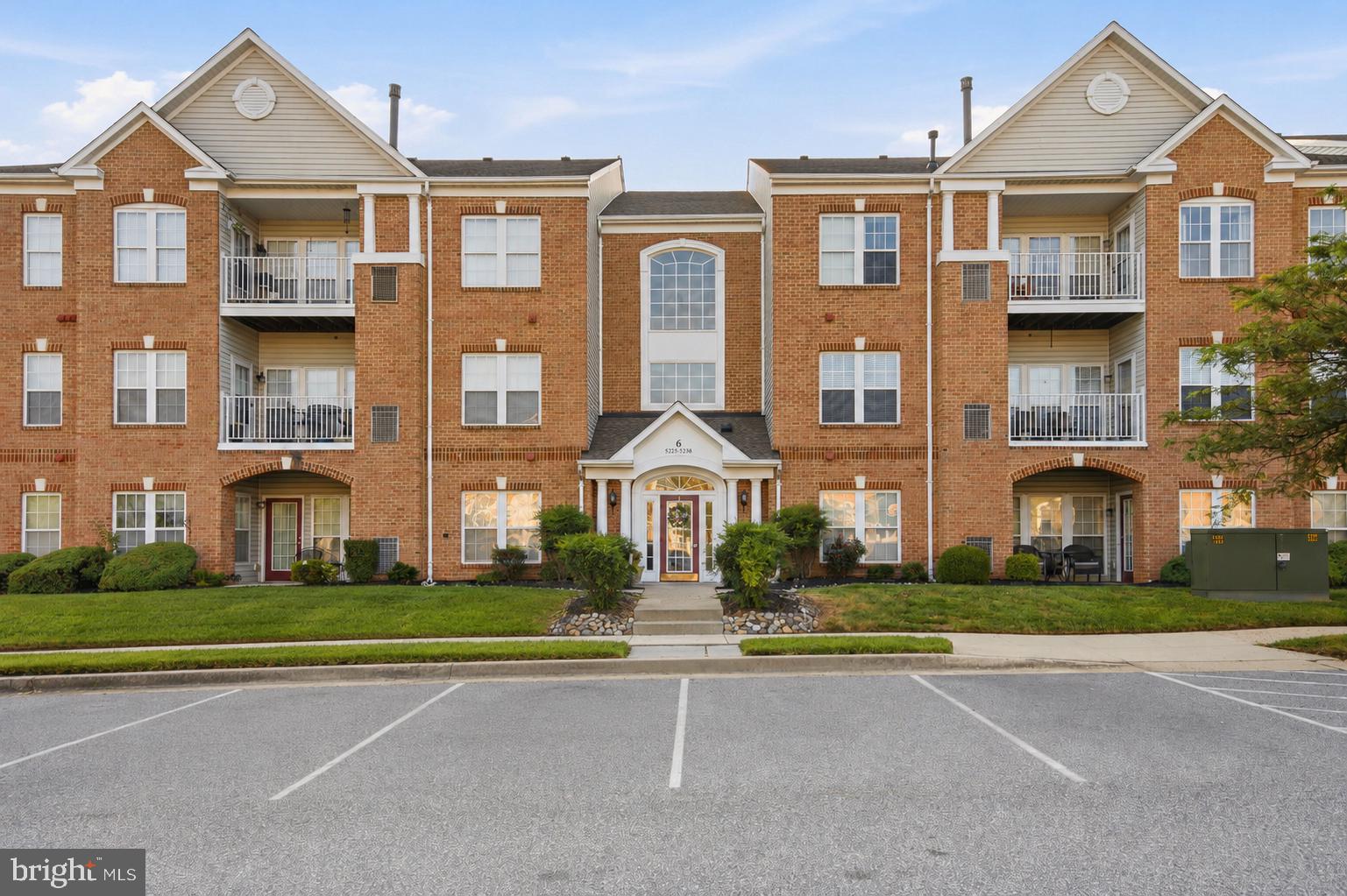 5234 GLENTHORNE COURT 5234