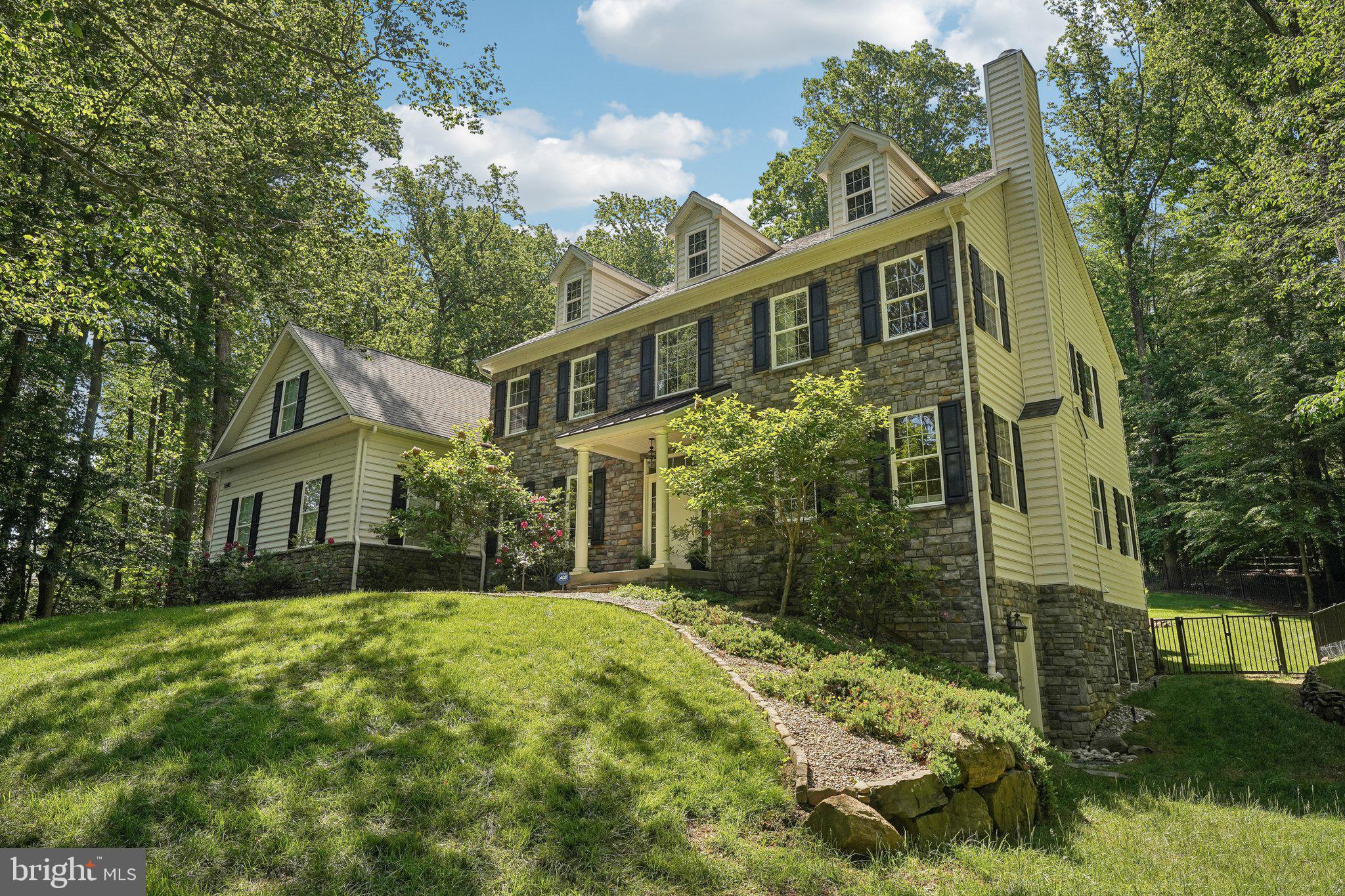 1640 MANLEY ROAD
