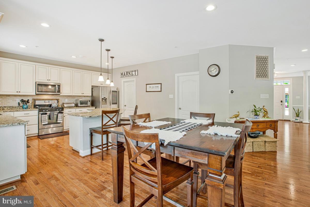 CHAPEL VILLAGE - Residential