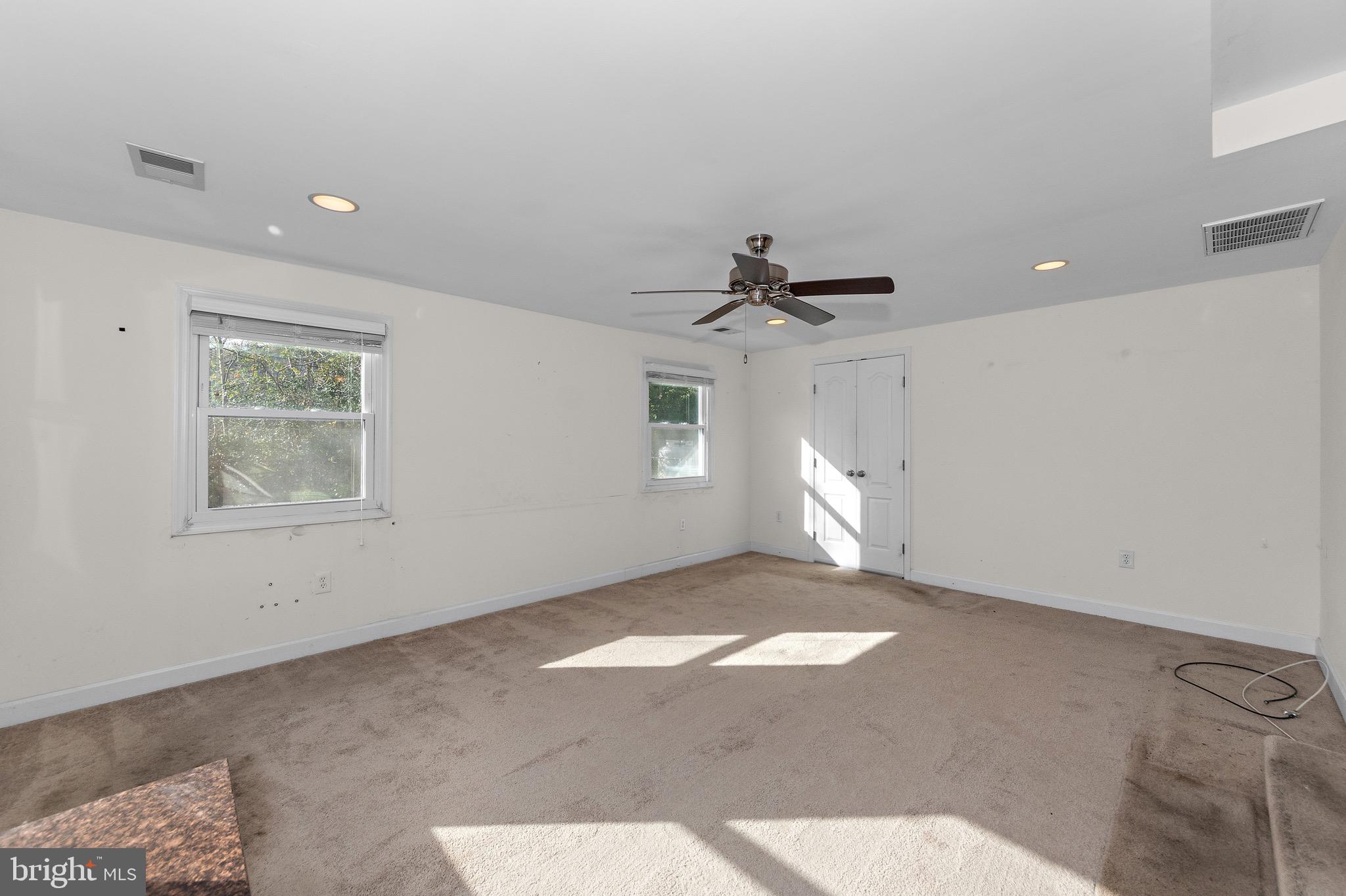 HOLLY HILL HARBOR - Residential