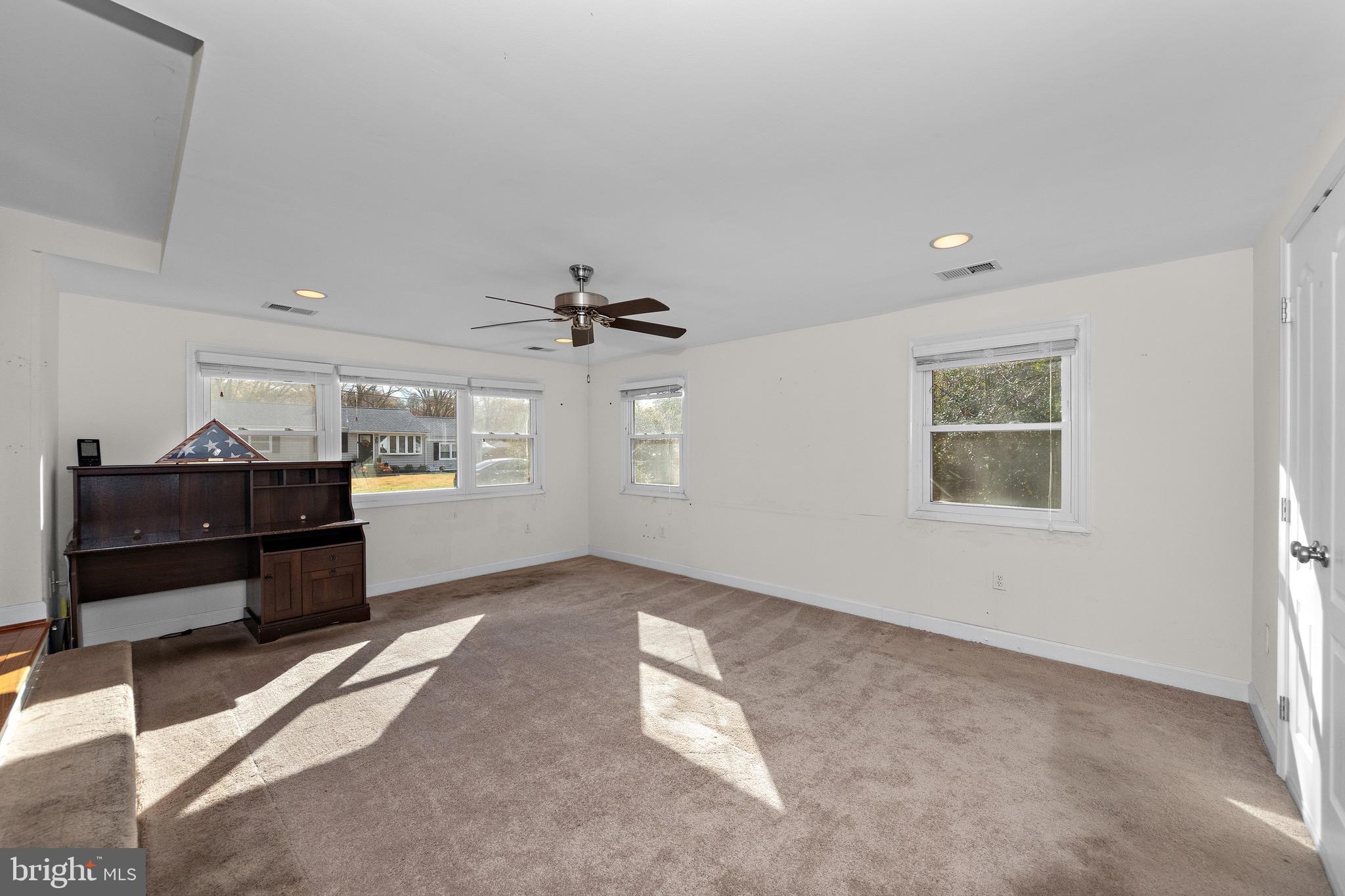 HOLLY HILL HARBOR - Residential